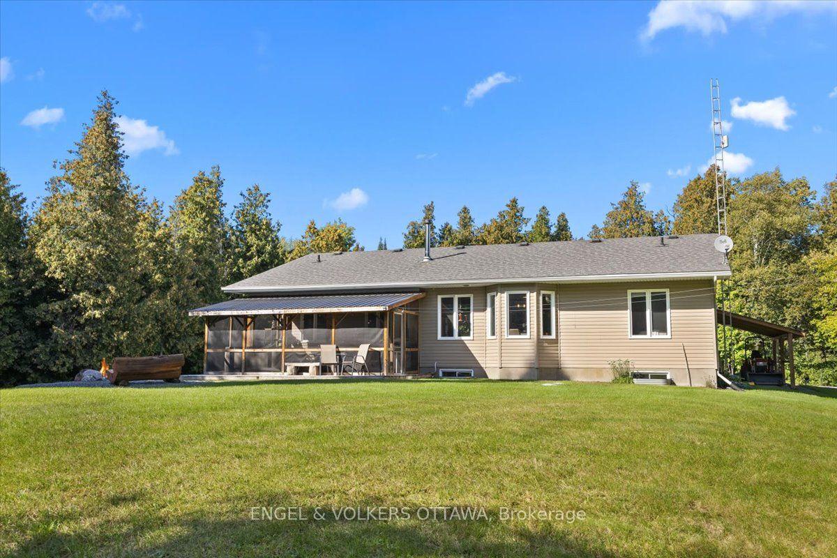 Photo 42 of 2565 Marshwood Road, Ottawa, Huntley Ward (North West) — HOMEH