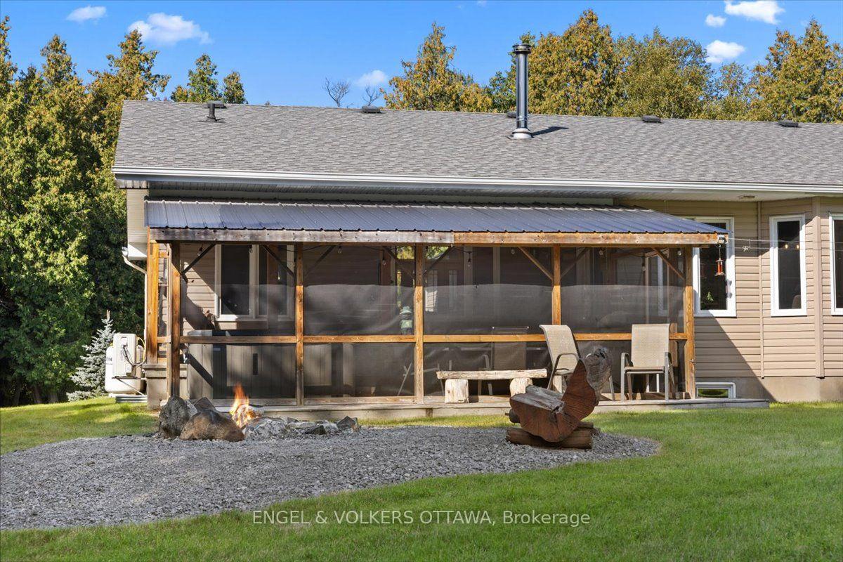Photo 43 of 2565 Marshwood Road, Ottawa, Huntley Ward (North West) — HOMEH