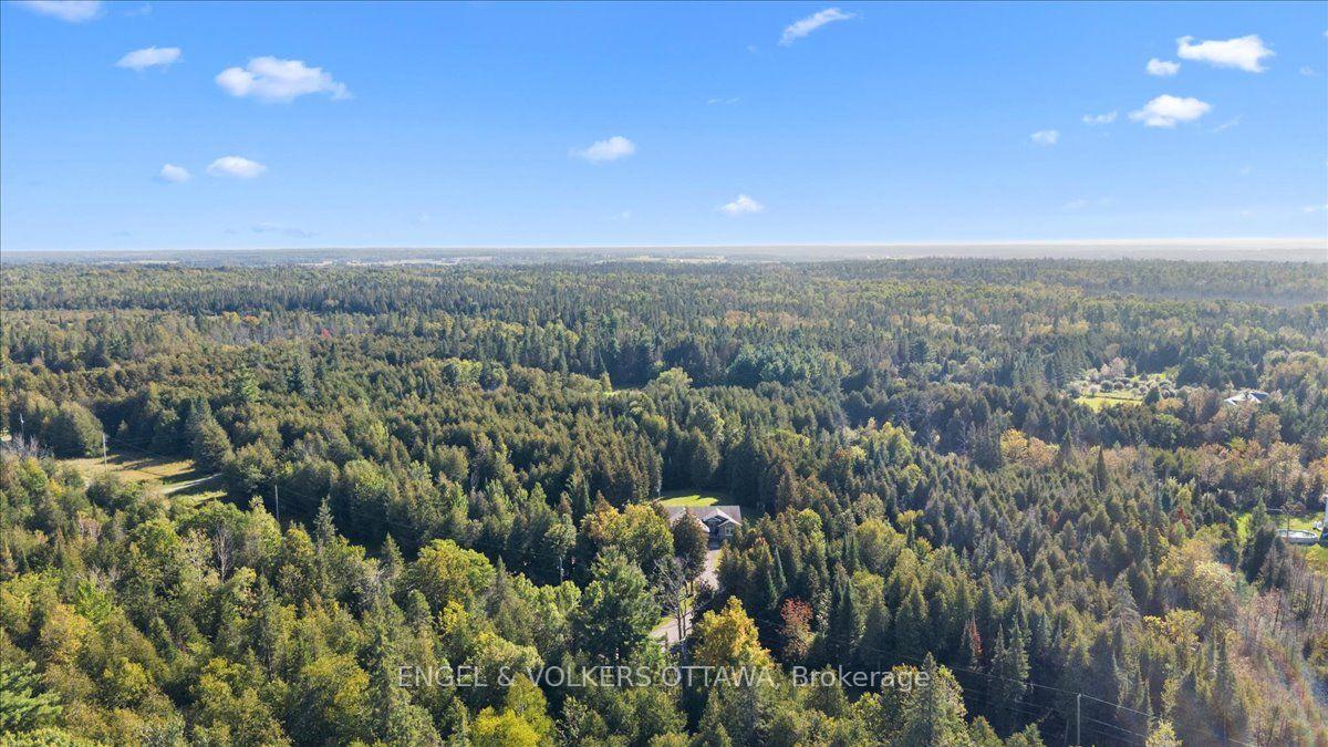 Photo 45 of 2565 Marshwood Road, Ottawa, Huntley Ward (North West) — HOMEH