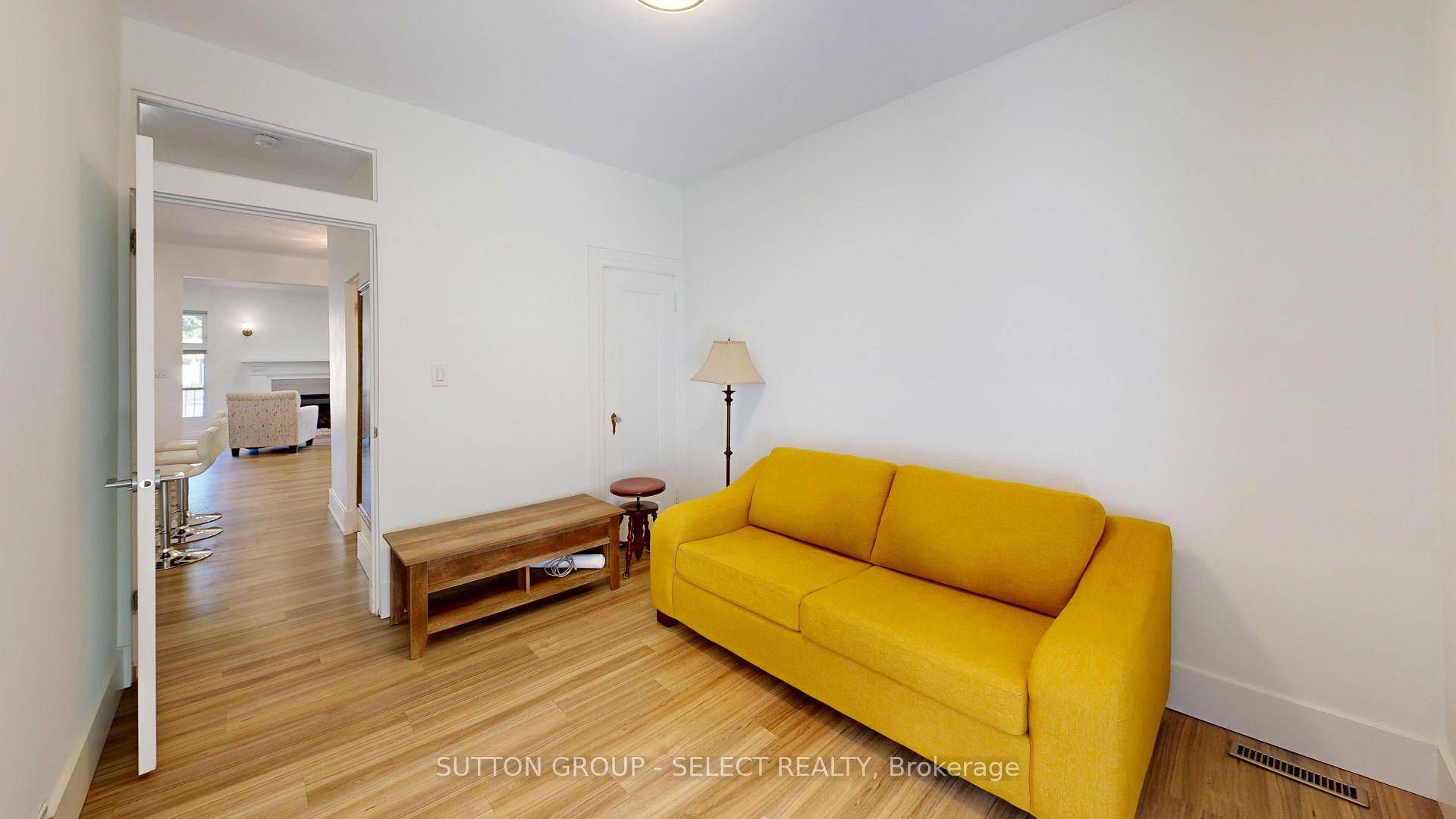 Photo 14 of 228 Riverside Drive, London, North N — HOMEH