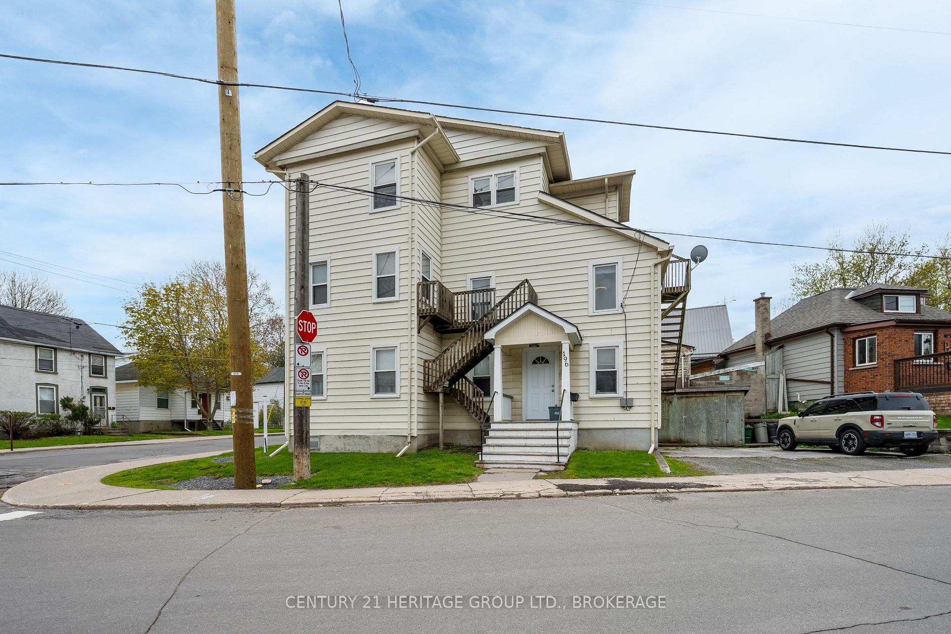 Photo 2 of 432 Barrie Street, Kingston, East of Sir John A. Blvd — HOMEH