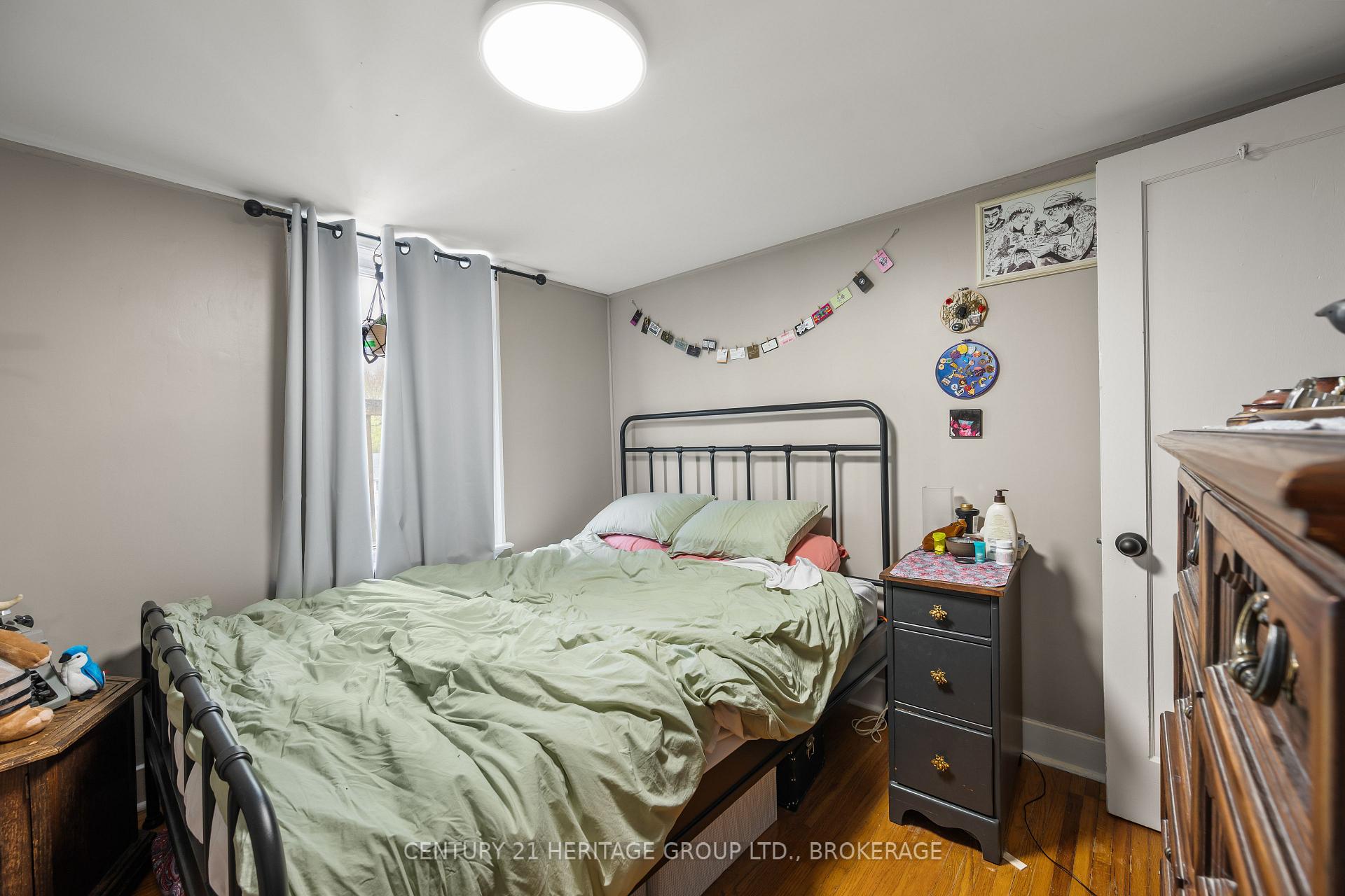 Photo 23 of 432 Barrie Street, Kingston, East of Sir John A. Blvd — HOMEH