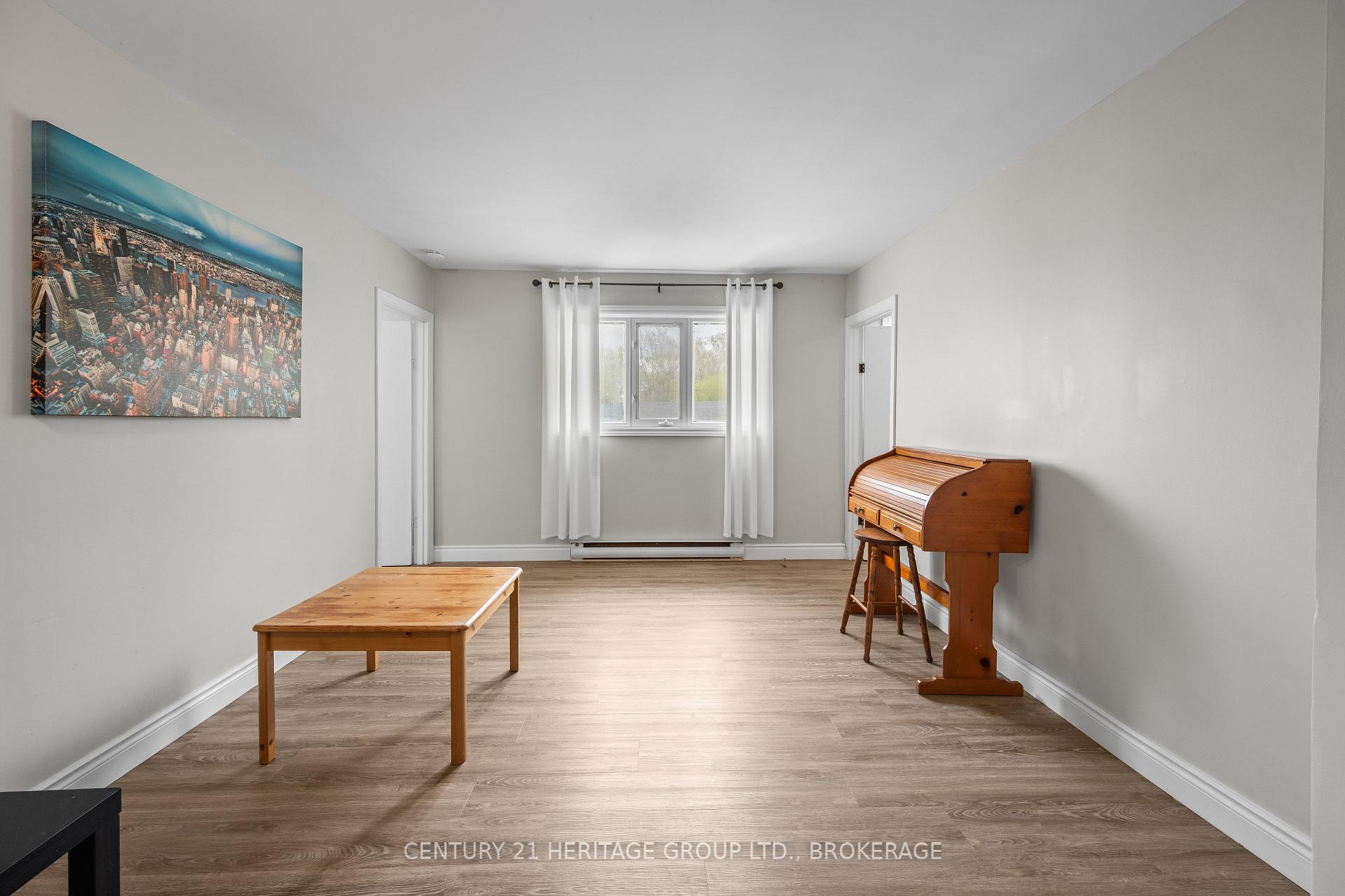 Photo 25 of 432 Barrie Street, Kingston, East of Sir John A. Blvd — HOMEH