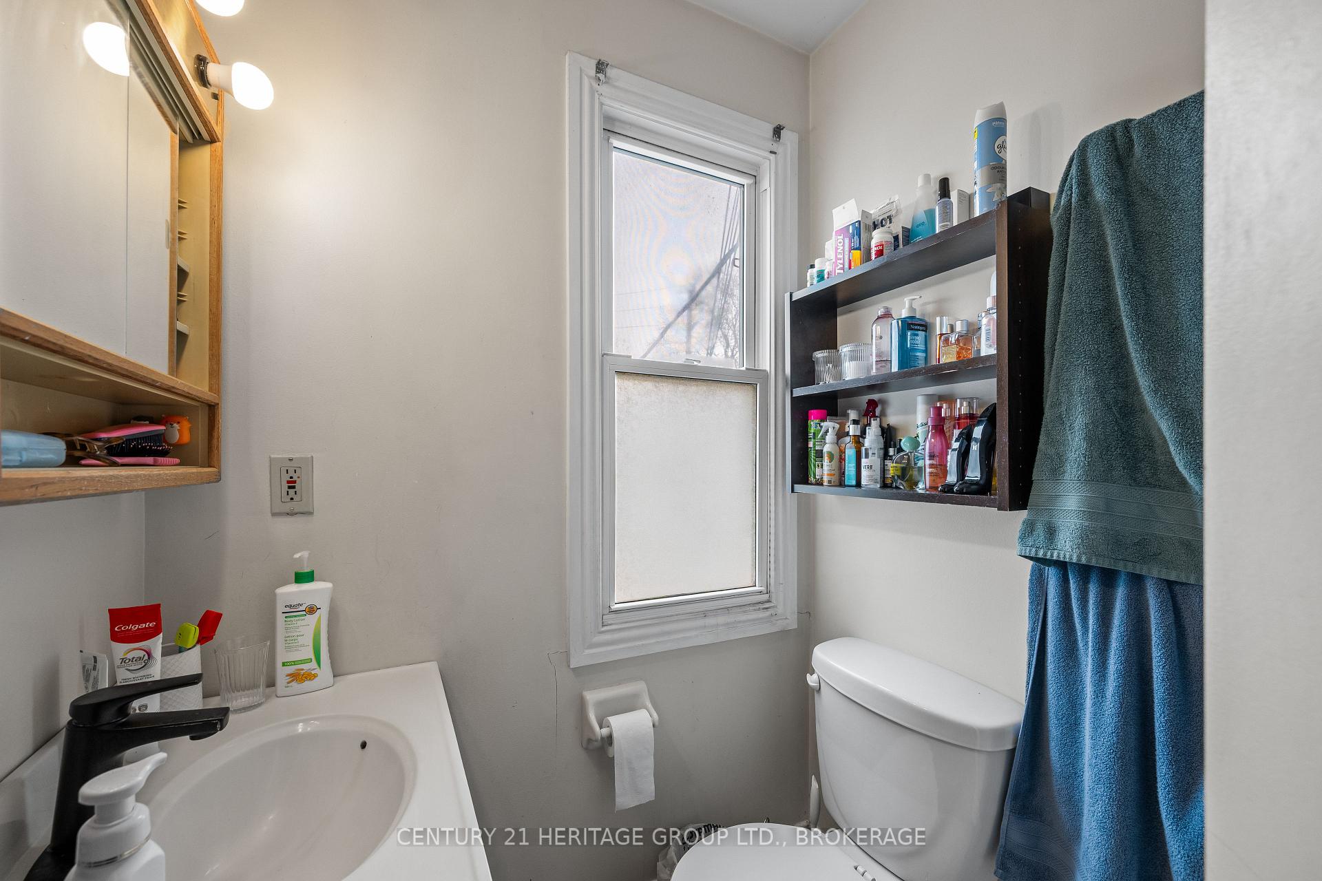 Photo 30 of 432 Barrie Street, Kingston, East of Sir John A. Blvd — HOMEH
