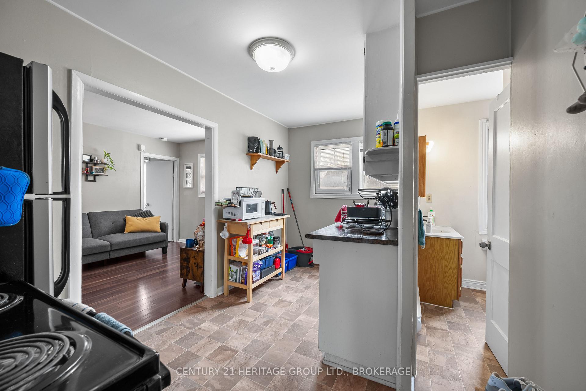 Photo 39 of 432 Barrie Street, Kingston, East of Sir John A. Blvd — HOMEH