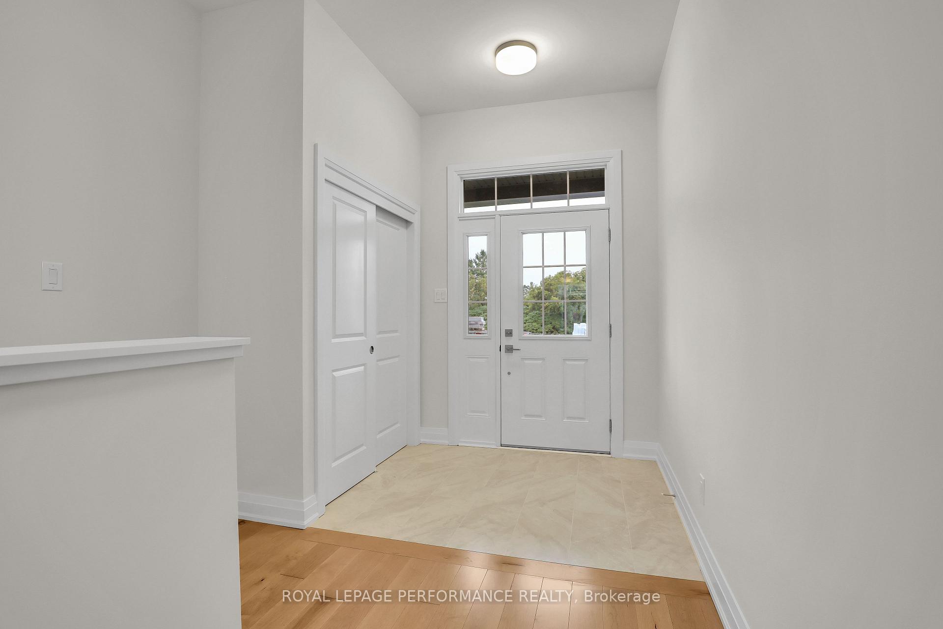 Photo 4 of 243 Hannam Bud Way, Ottawa, Riverside South/Gloucester Glen — HOMEH