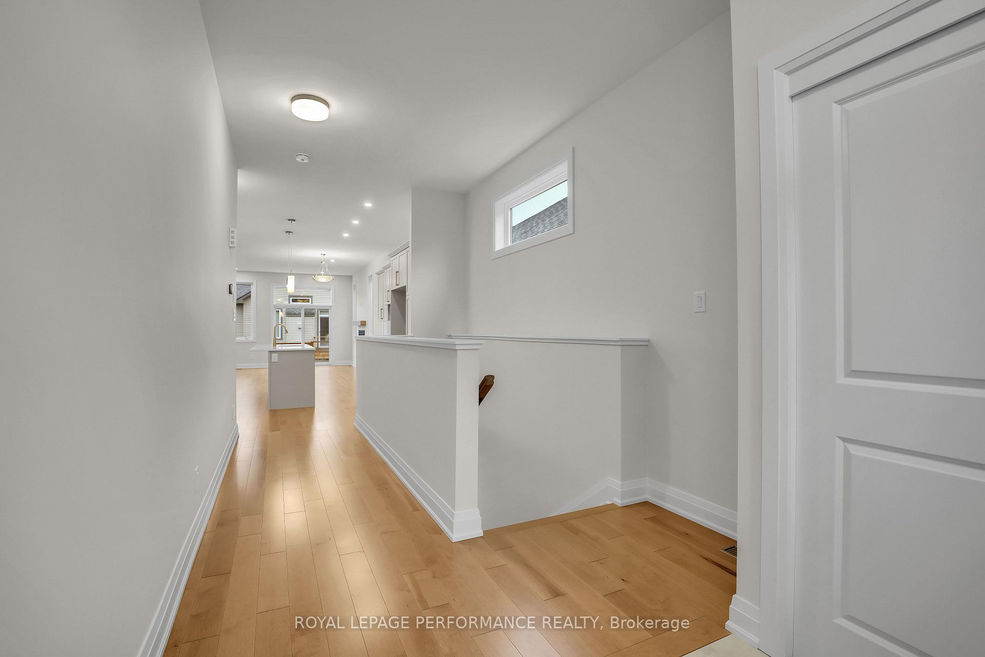 Photo 5 of 243 Hannam Bud Way, Ottawa, Riverside South/Gloucester Glen — HOMEH