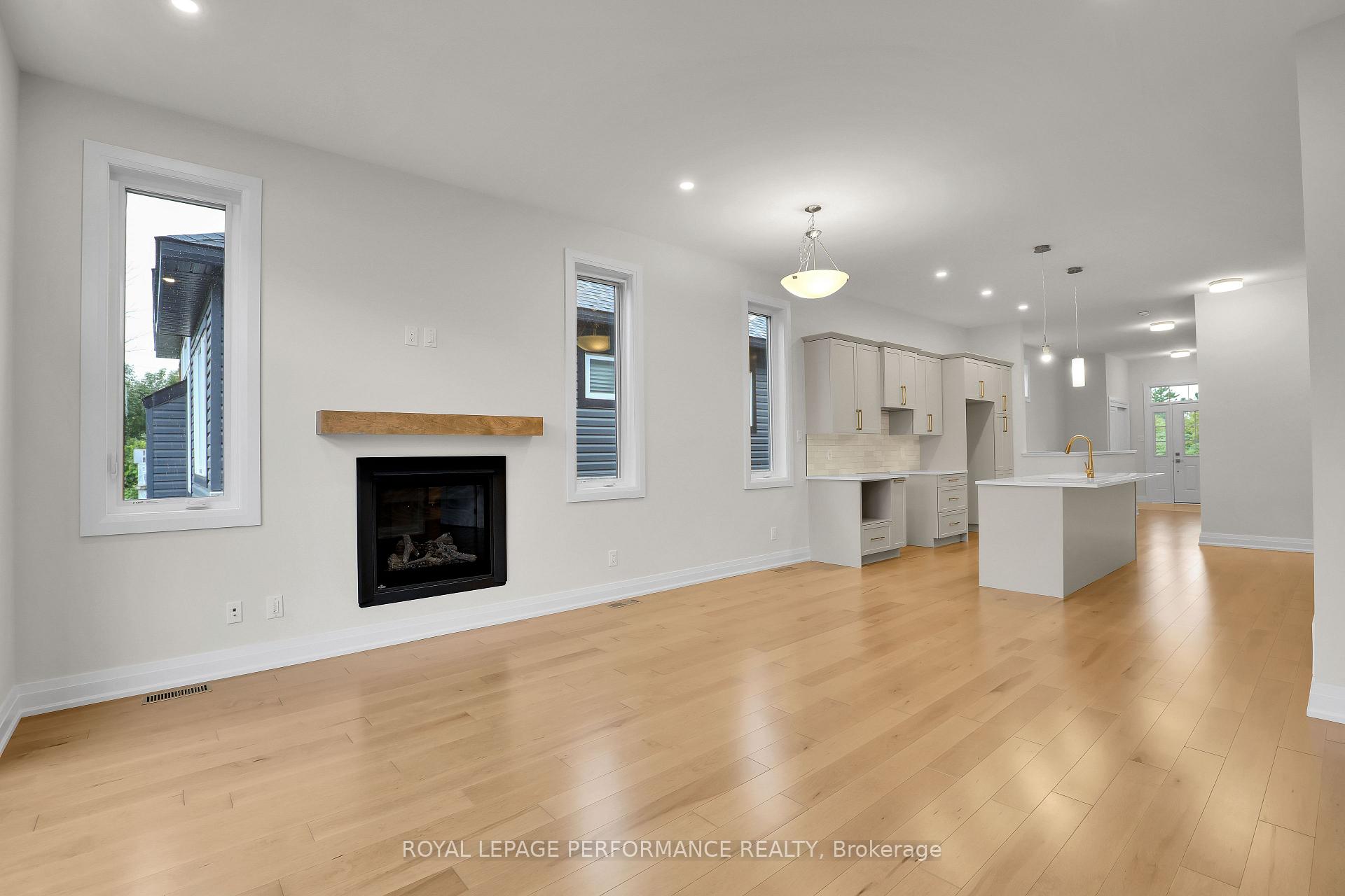 Photo 16 of 243 Hannam Bud Way, Ottawa, Riverside South/Gloucester Glen — HOMEH