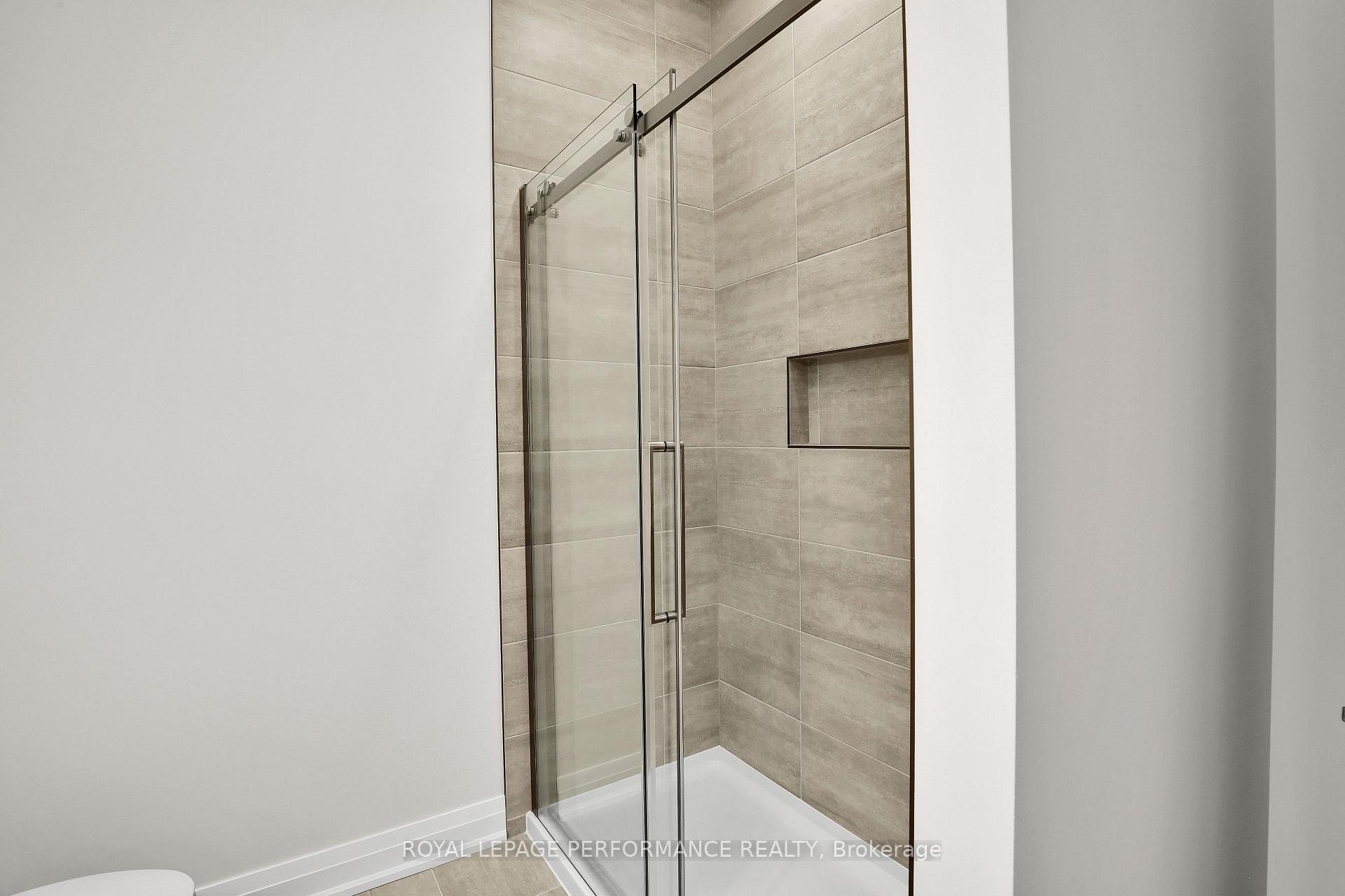 Photo 21 of 243 Hannam Bud Way, Ottawa, Riverside South/Gloucester Glen — HOMEH