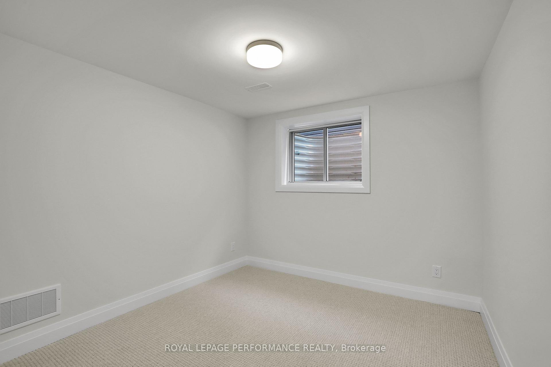 Photo 33 of 243 Hannam Bud Way, Ottawa, Riverside South/Gloucester Glen — HOMEH