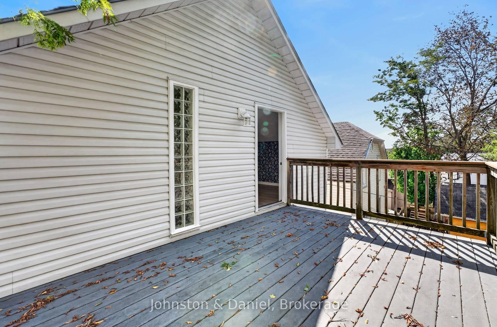 Photo 18 of 79 Albert Street N, Orillia — HOMEH