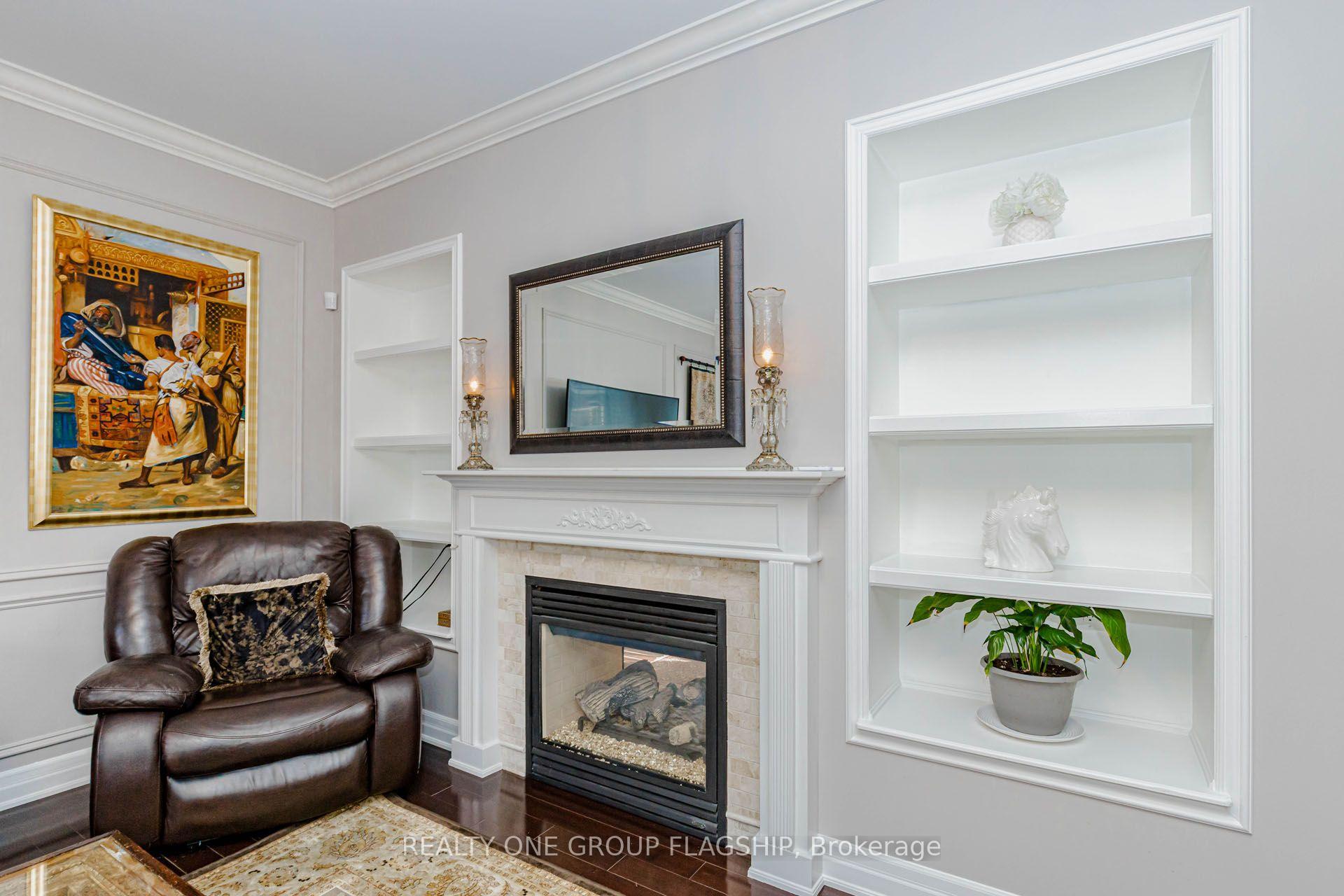 Photo 10 of 715 Casarin Crescent, Milton, Coates — HOMEH