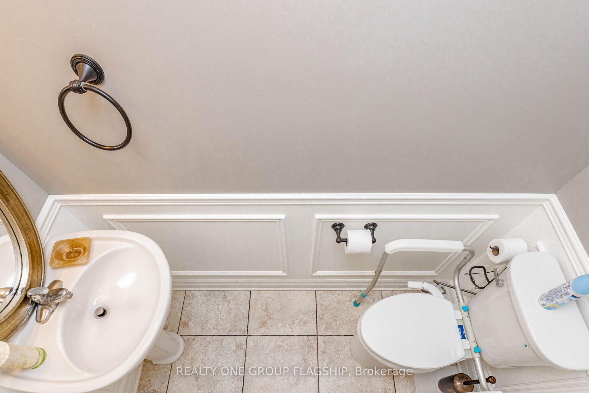 Photo 17 of 715 Casarin Crescent, Milton, Coates — HOMEH