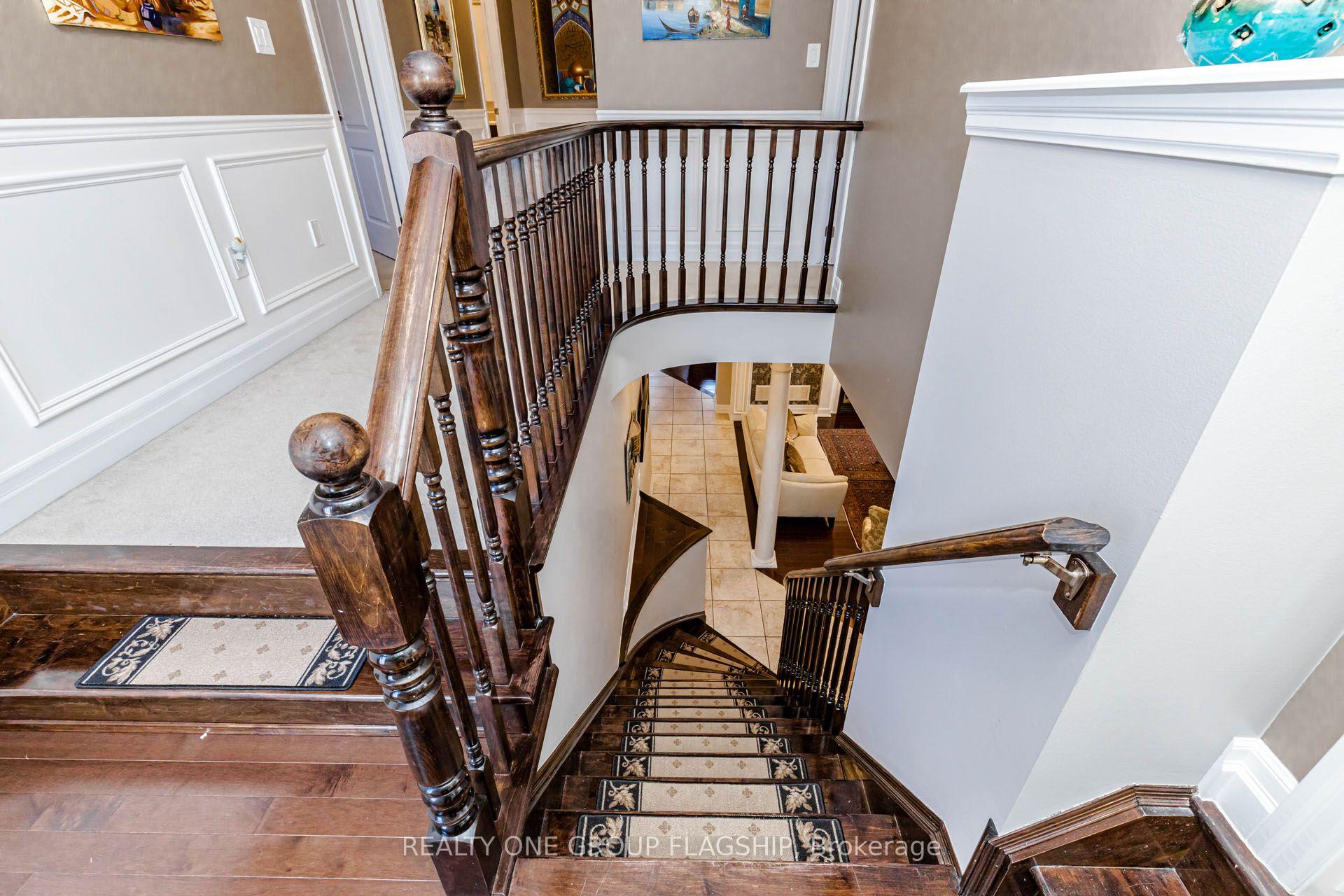 Photo 20 of 715 Casarin Crescent, Milton, Coates — HOMEH