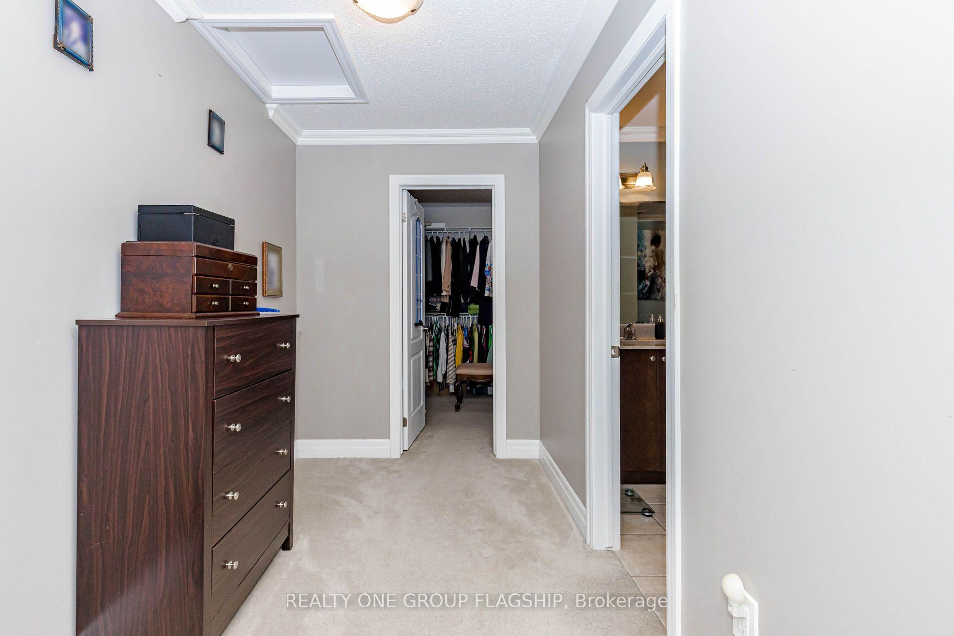 Photo 26 of 715 Casarin Crescent, Milton, Coates — HOMEH