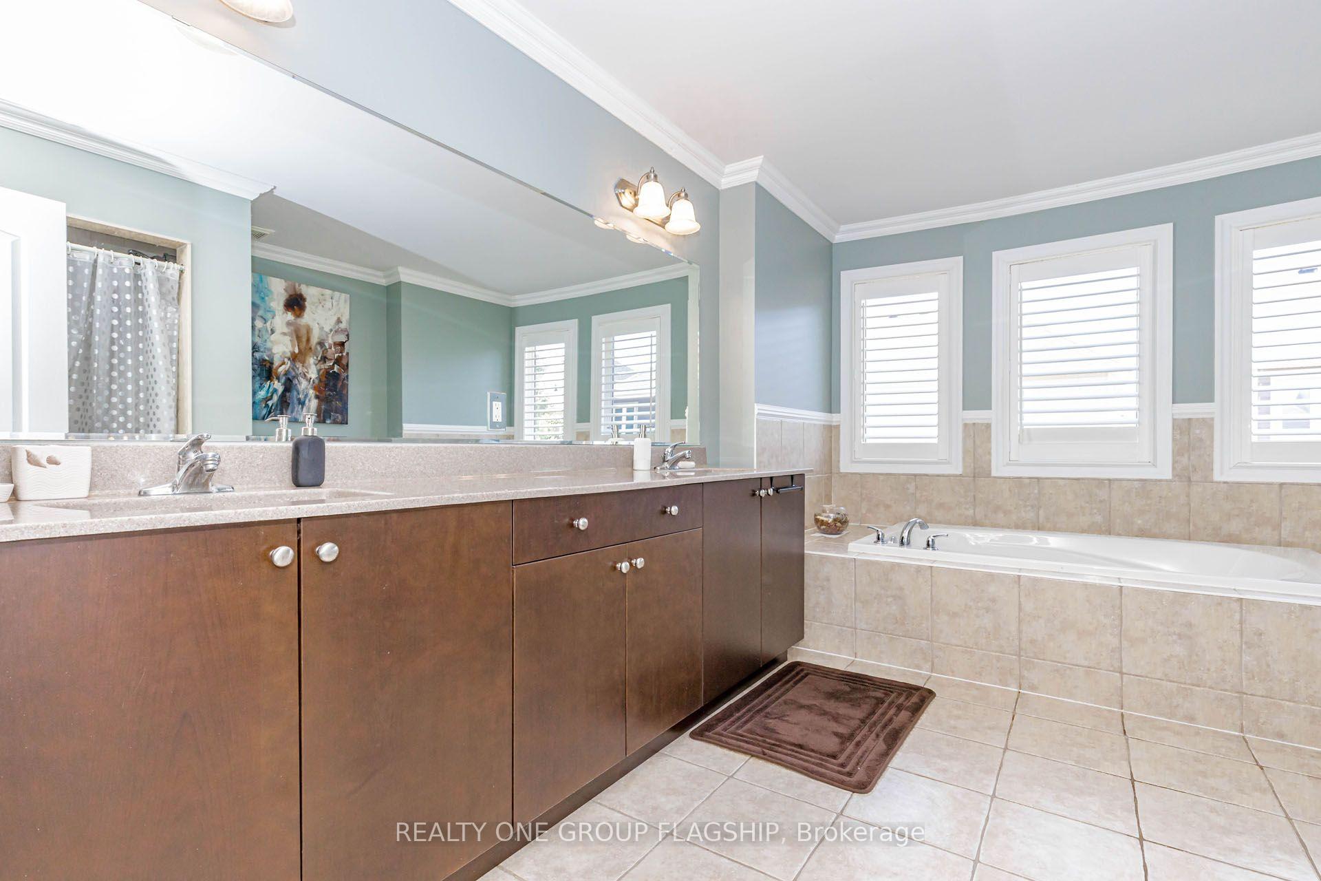 Photo 27 of 715 Casarin Crescent, Milton, Coates — HOMEH