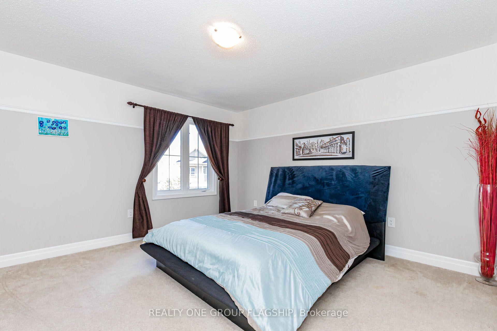 Photo 33 of 715 Casarin Crescent, Milton, Coates — HOMEH