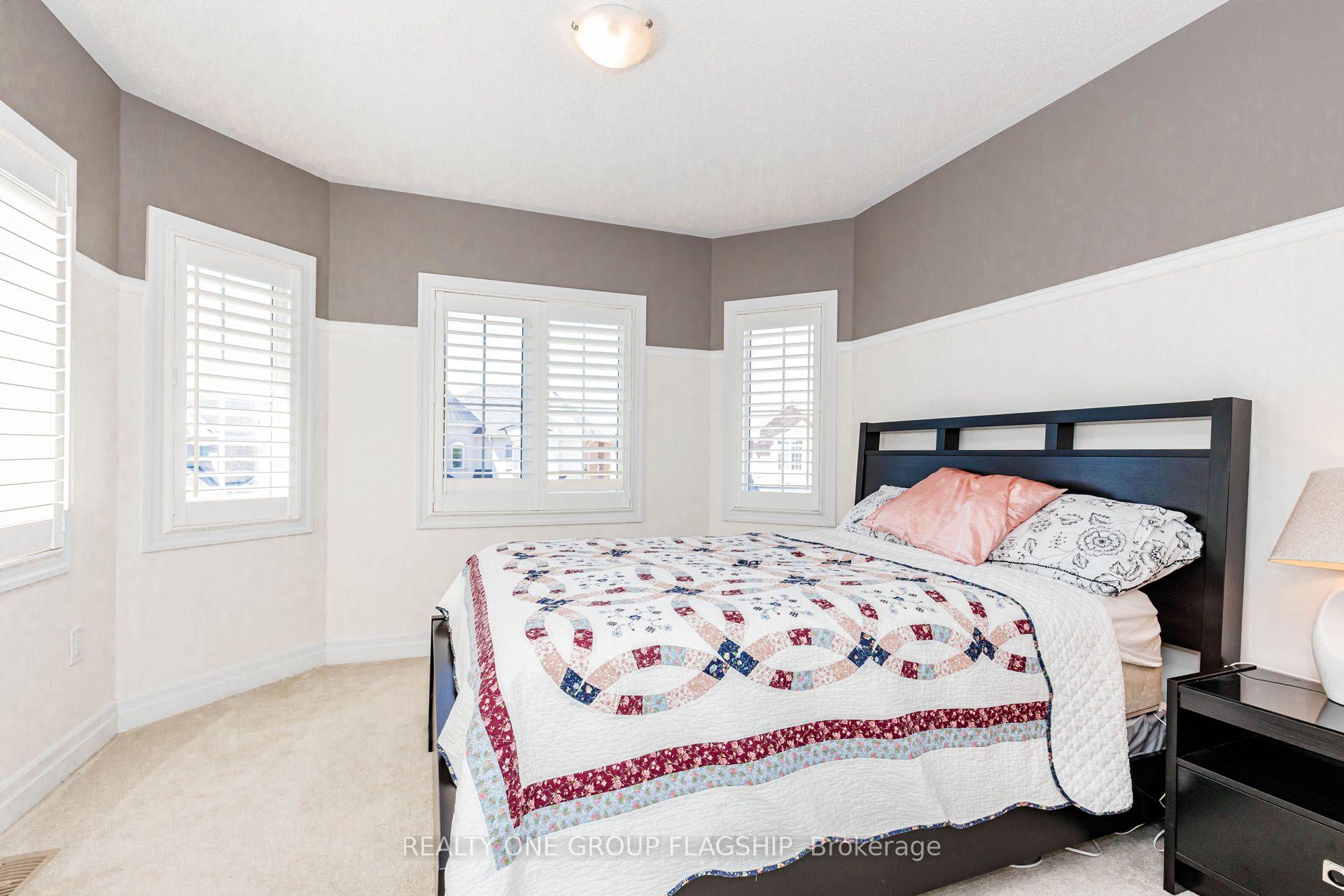 Photo 35 of 715 Casarin Crescent, Milton, Coates — HOMEH