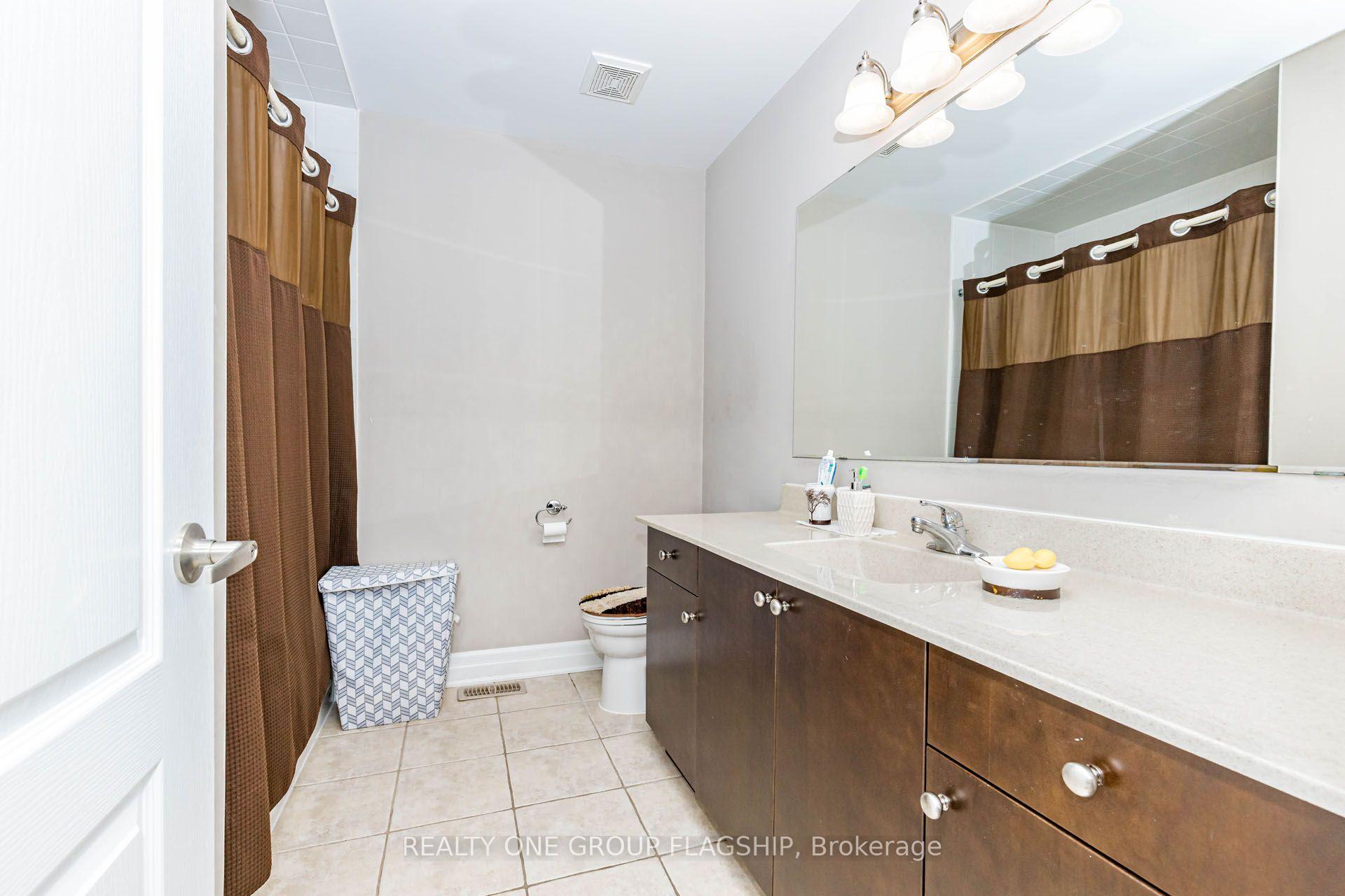 Photo 36 of 715 Casarin Crescent, Milton, Coates — HOMEH