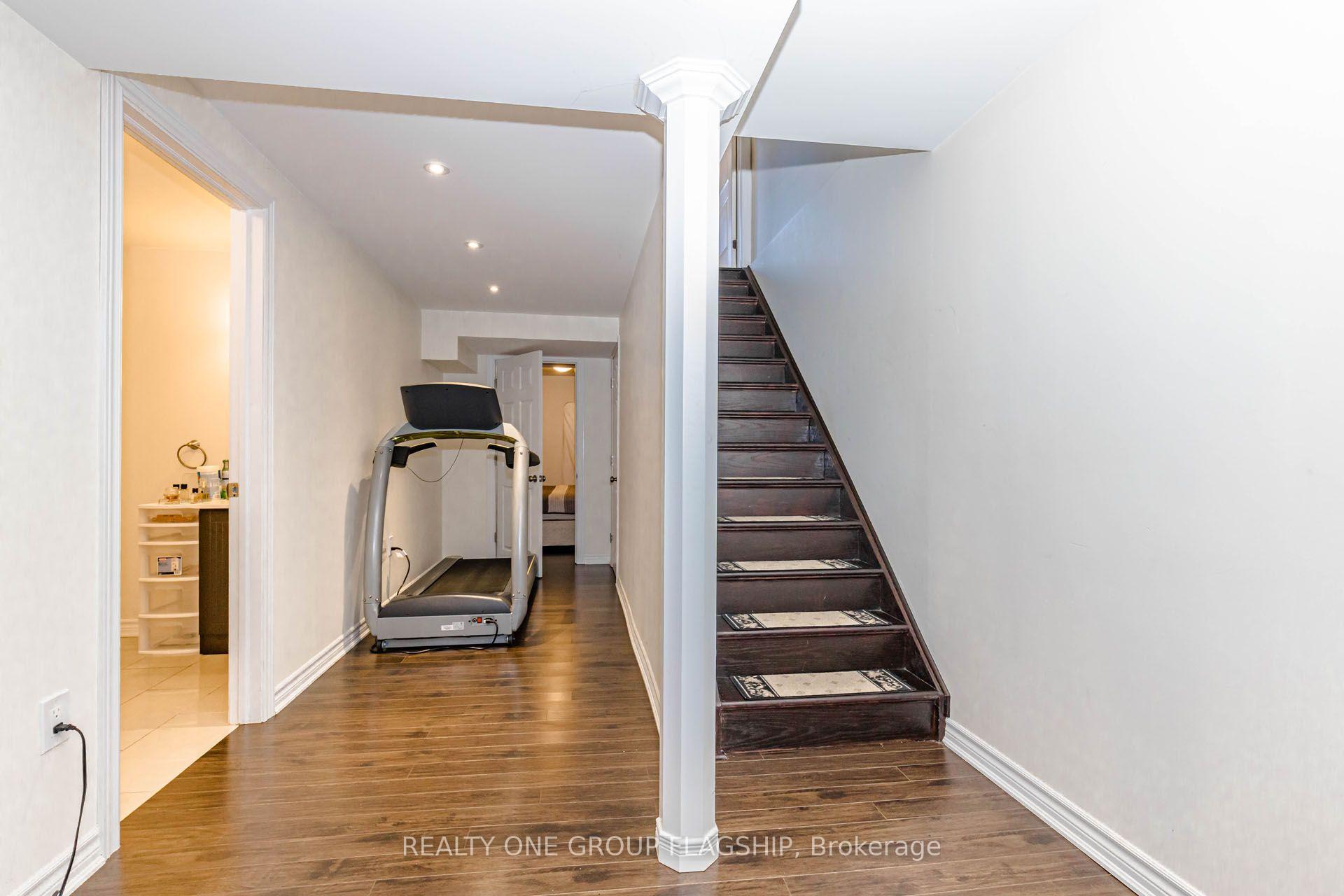 Photo 37 of 715 Casarin Crescent, Milton, Coates — HOMEH