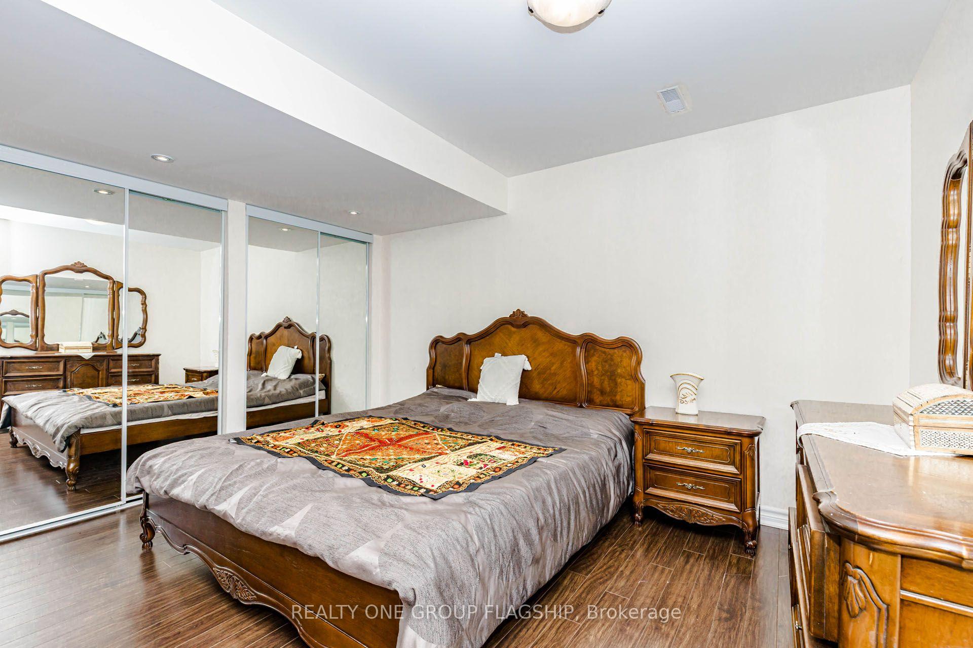 Photo 41 of 715 Casarin Crescent, Milton, Coates — HOMEH