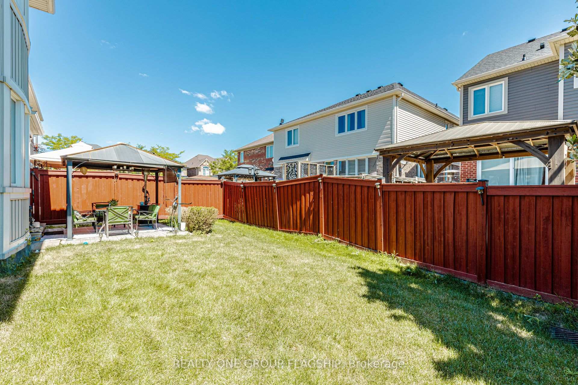 Photo 44 of 715 Casarin Crescent, Milton, Coates — HOMEH