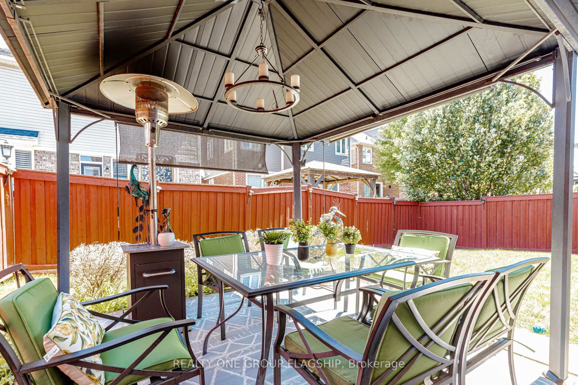 Photo 45 of 715 Casarin Crescent, Milton, Coates — HOMEH