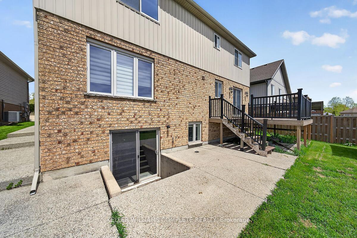 Photo 24 of 9128 Hendershot Boulevard, Niagara Falls, Forestview — HOMEH