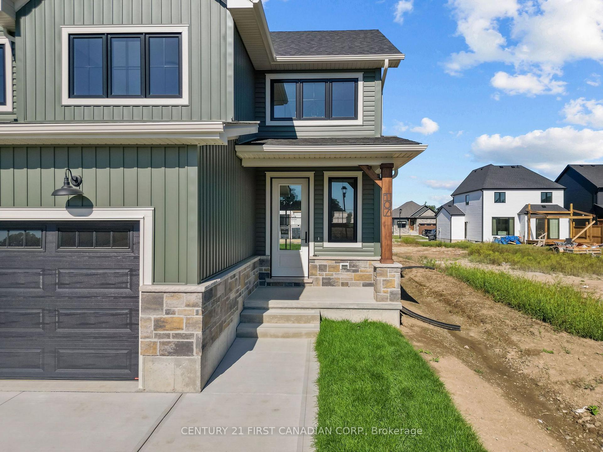 Photo 5 of 107 Sheldabren Street, North Middlesex, Ailsa Craig — HOMEH