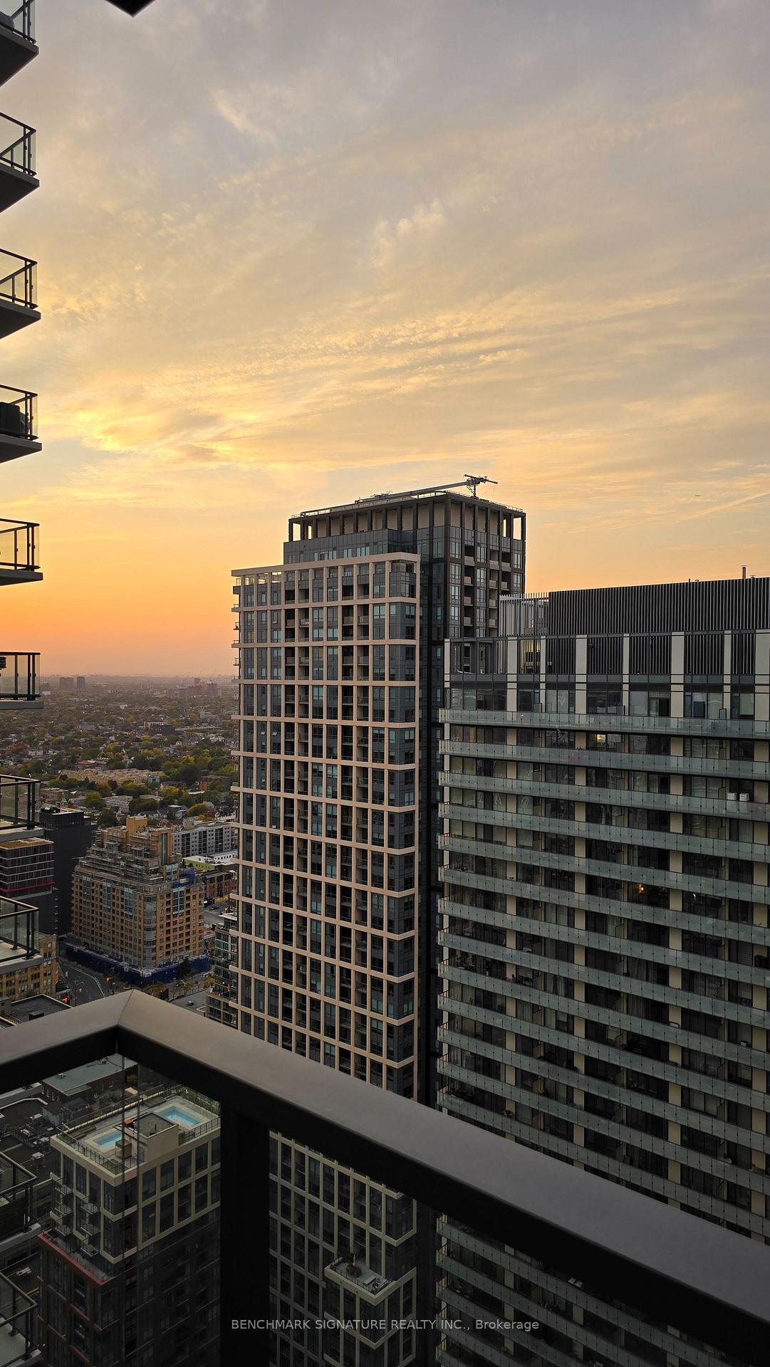 Photo 17 of Unit 4603, 8 Widmer Street, Toronto, Waterfront Communities — HOMEH