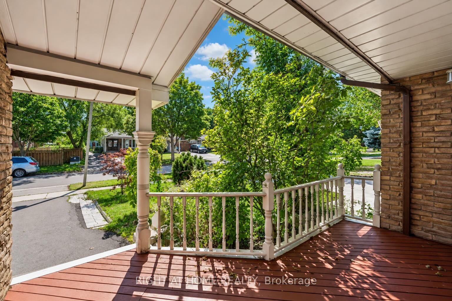 Photo 6 of 3363 Masthead Crescent, Mississauga, Erin Mills — HOMEH
