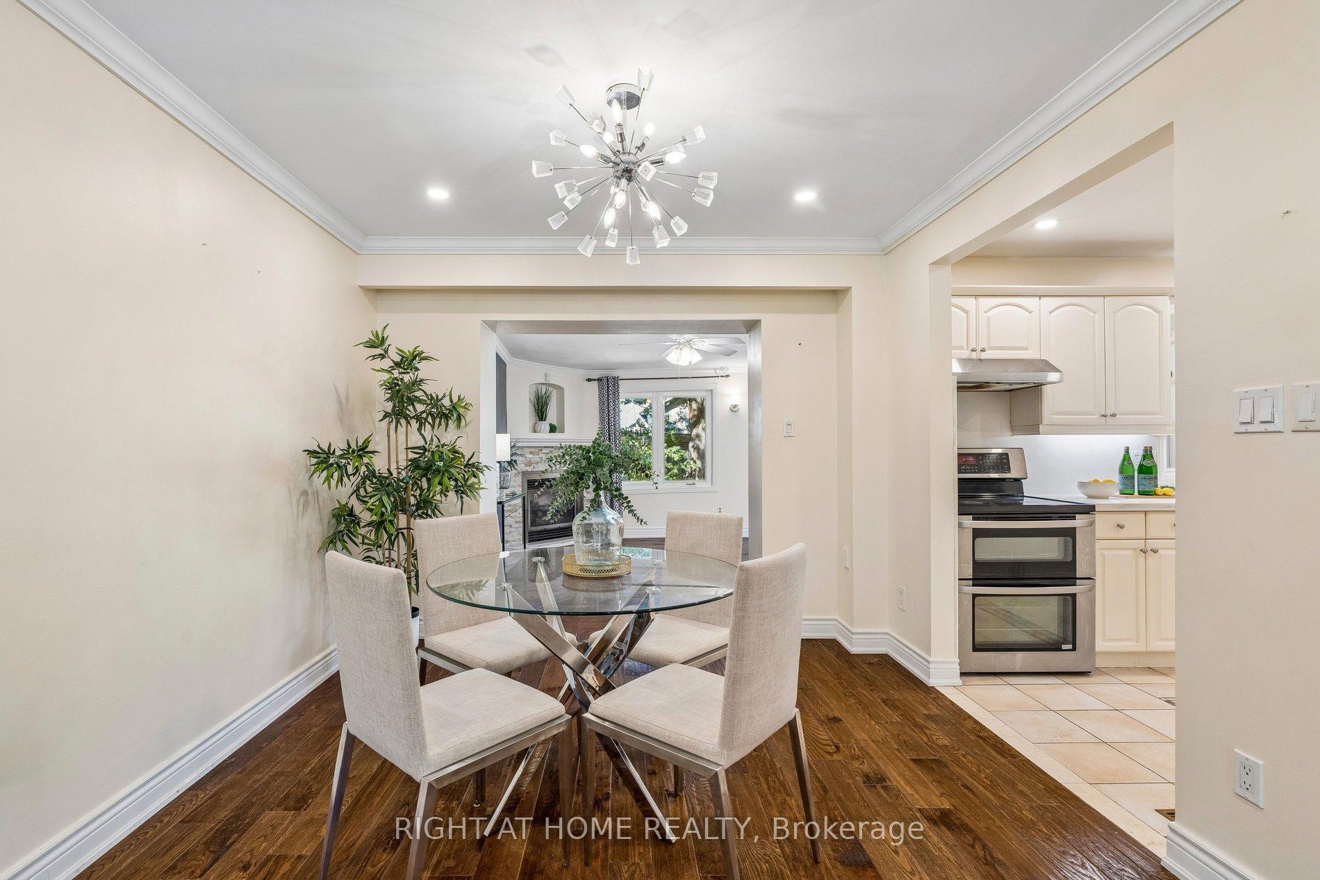 Photo 10 of 3363 Masthead Crescent, Mississauga, Erin Mills — HOMEH