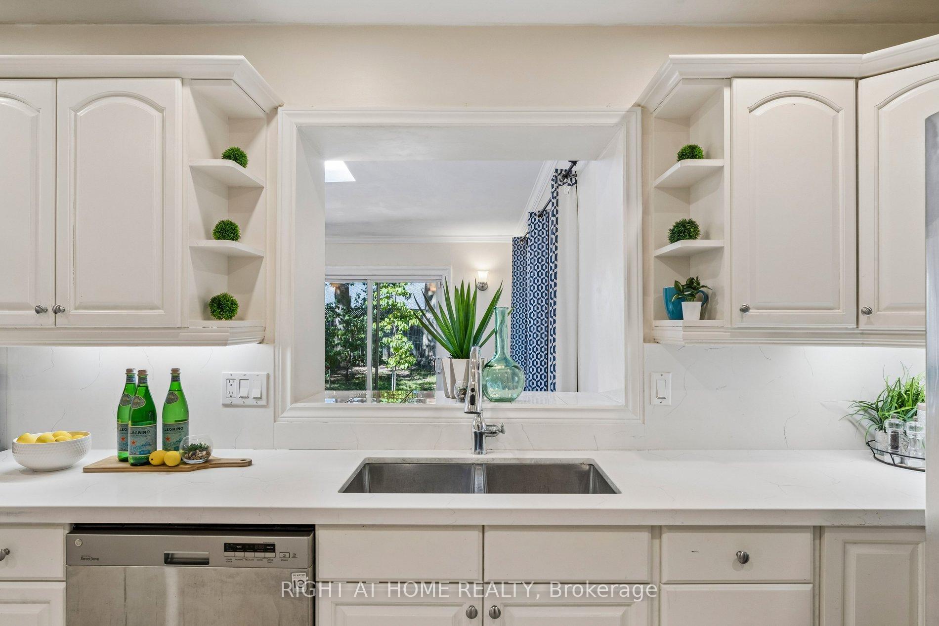 Photo 14 of 3363 Masthead Crescent, Mississauga, Erin Mills — HOMEH