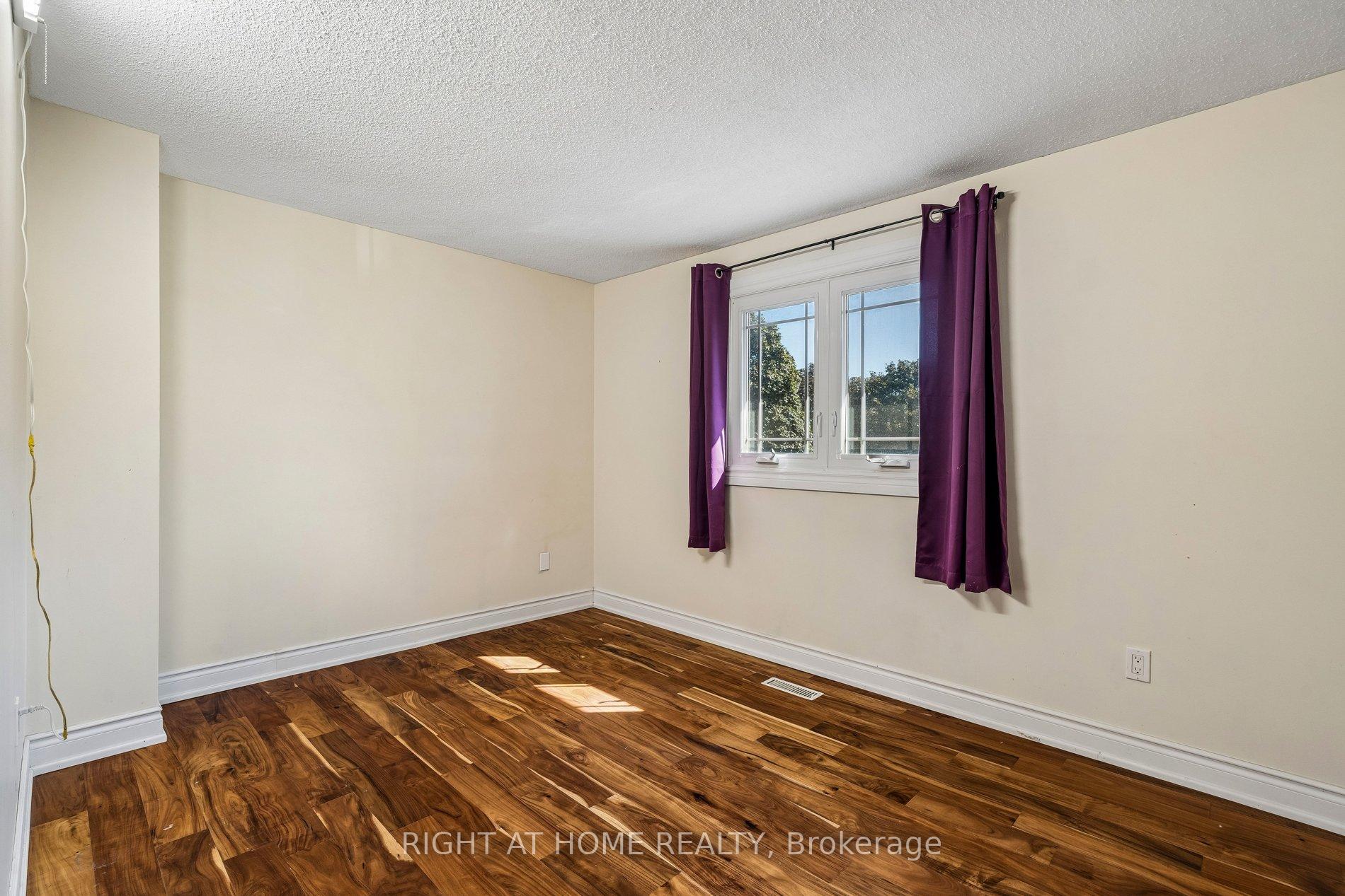 Photo 25 of 3363 Masthead Crescent, Mississauga, Erin Mills — HOMEH