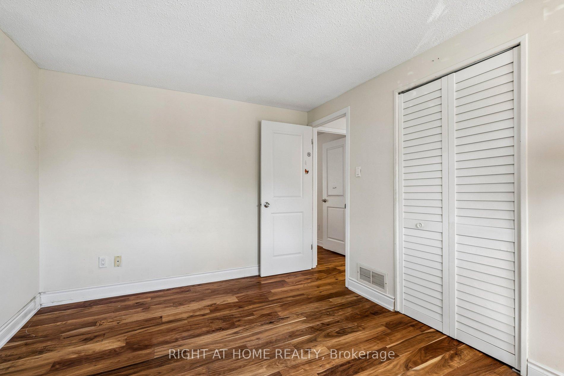 Photo 26 of 3363 Masthead Crescent, Mississauga, Erin Mills — HOMEH
