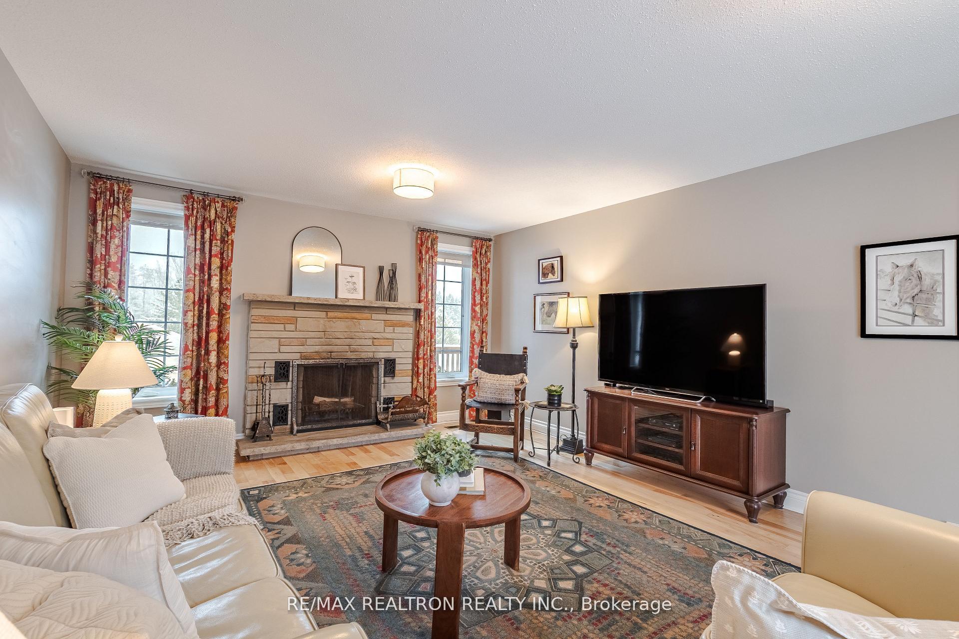 Photo 17 of 240 Webb Road, Uxbridge, Rural Uxbridge — HOMEH
