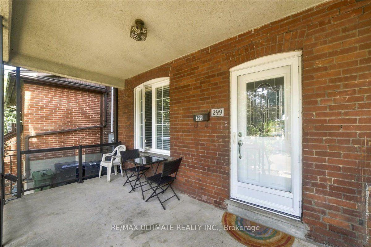 Photo 2 of 299 Delaware Avenue, Toronto, Dovercourt-Wallace Emerson-Junction — HOMEH