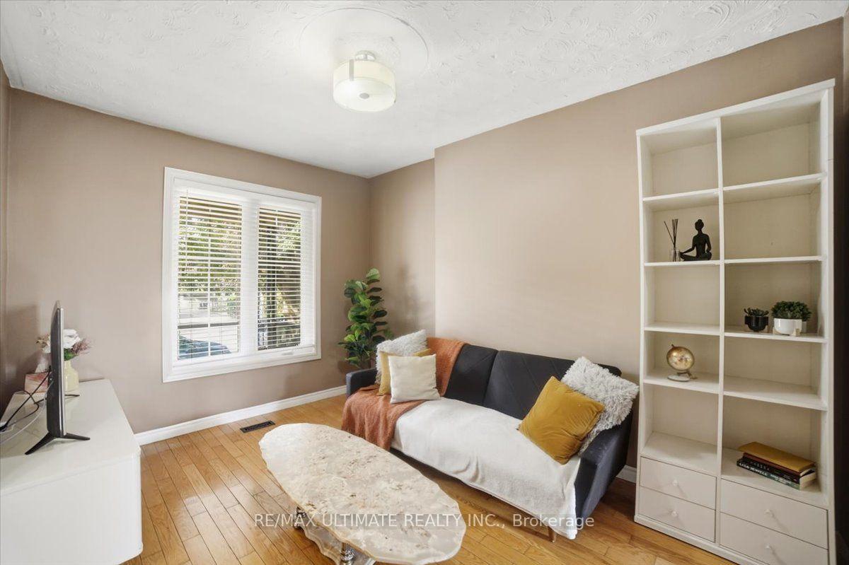 Photo 5 of 299 Delaware Avenue, Toronto, Dovercourt-Wallace Emerson-Junction — HOMEH