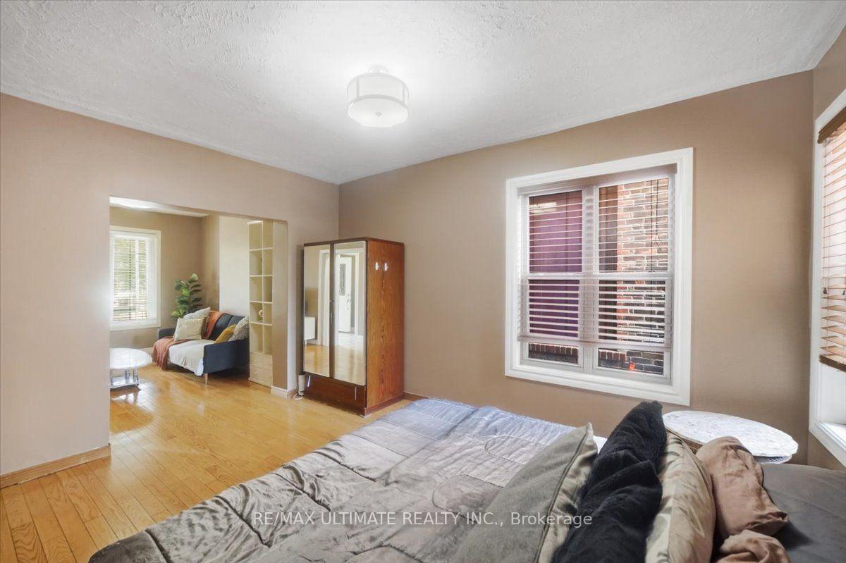 Photo 8 of 299 Delaware Avenue, Toronto, Dovercourt-Wallace Emerson-Junction — HOMEH