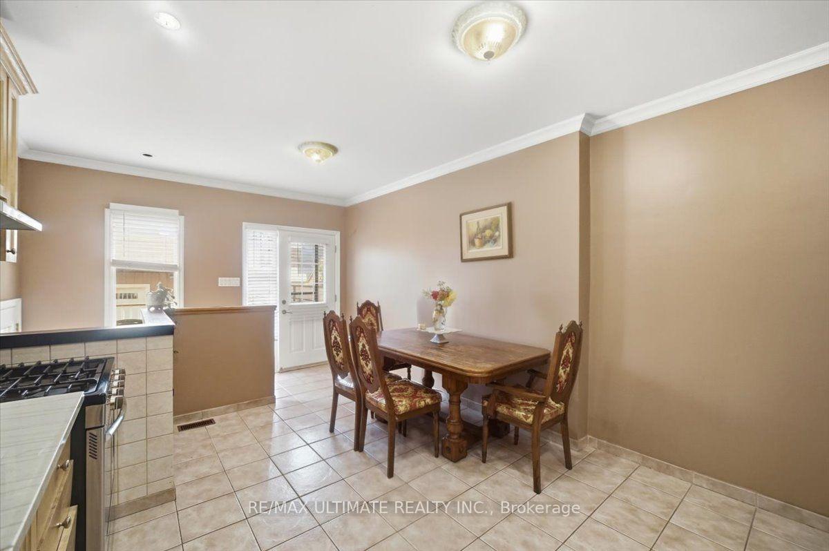 Photo 15 of 299 Delaware Avenue, Toronto, Dovercourt-Wallace Emerson-Junction — HOMEH