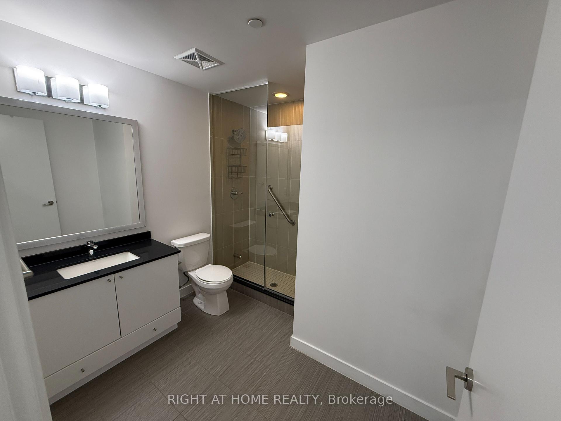 Photo 33 of 3975 Grand Park Drive, Mississauga, City Centre — HOMEH