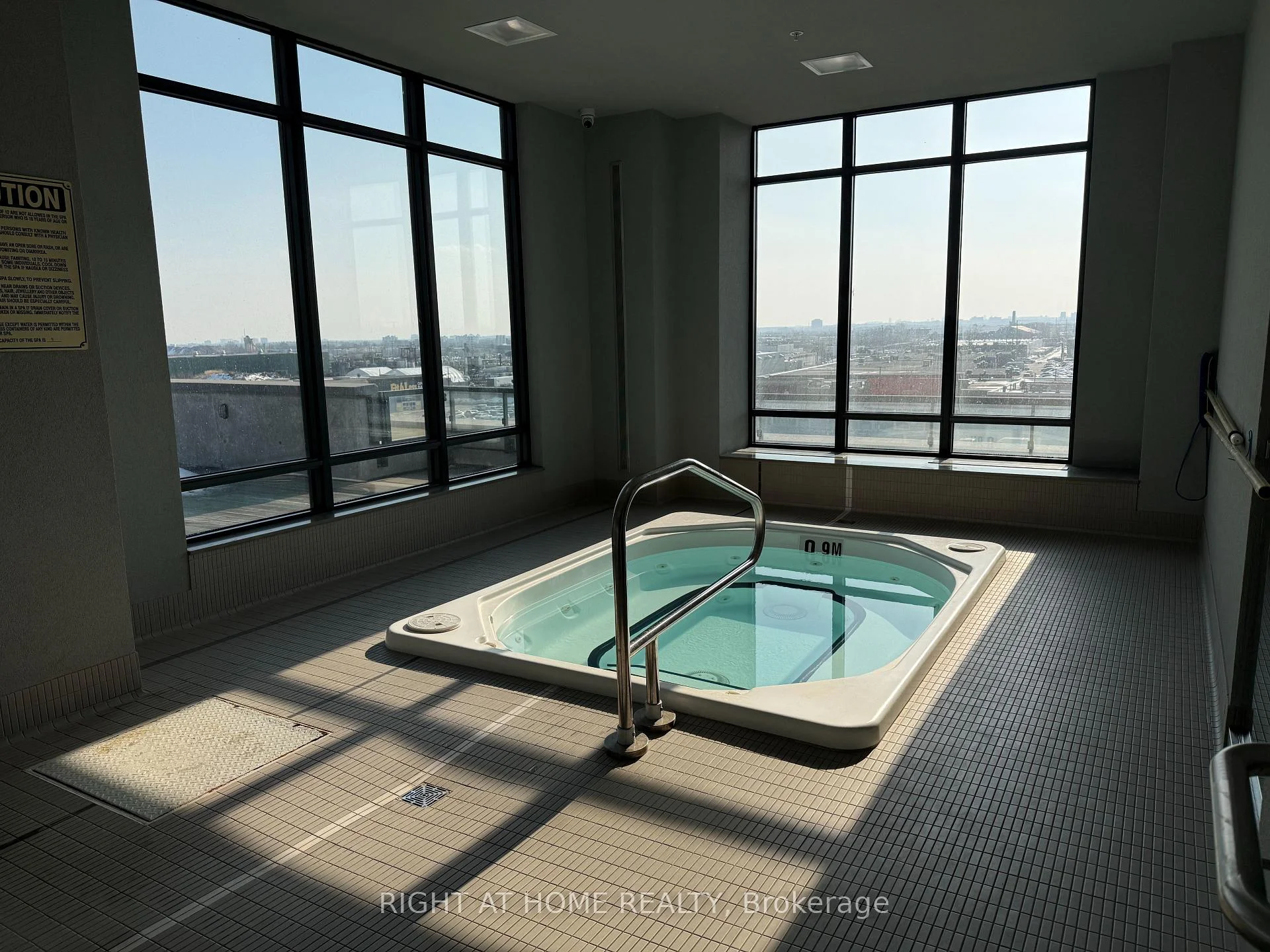 Photo 14 of 3975 Grand Park Drive, Mississauga, City Centre — HOMEH