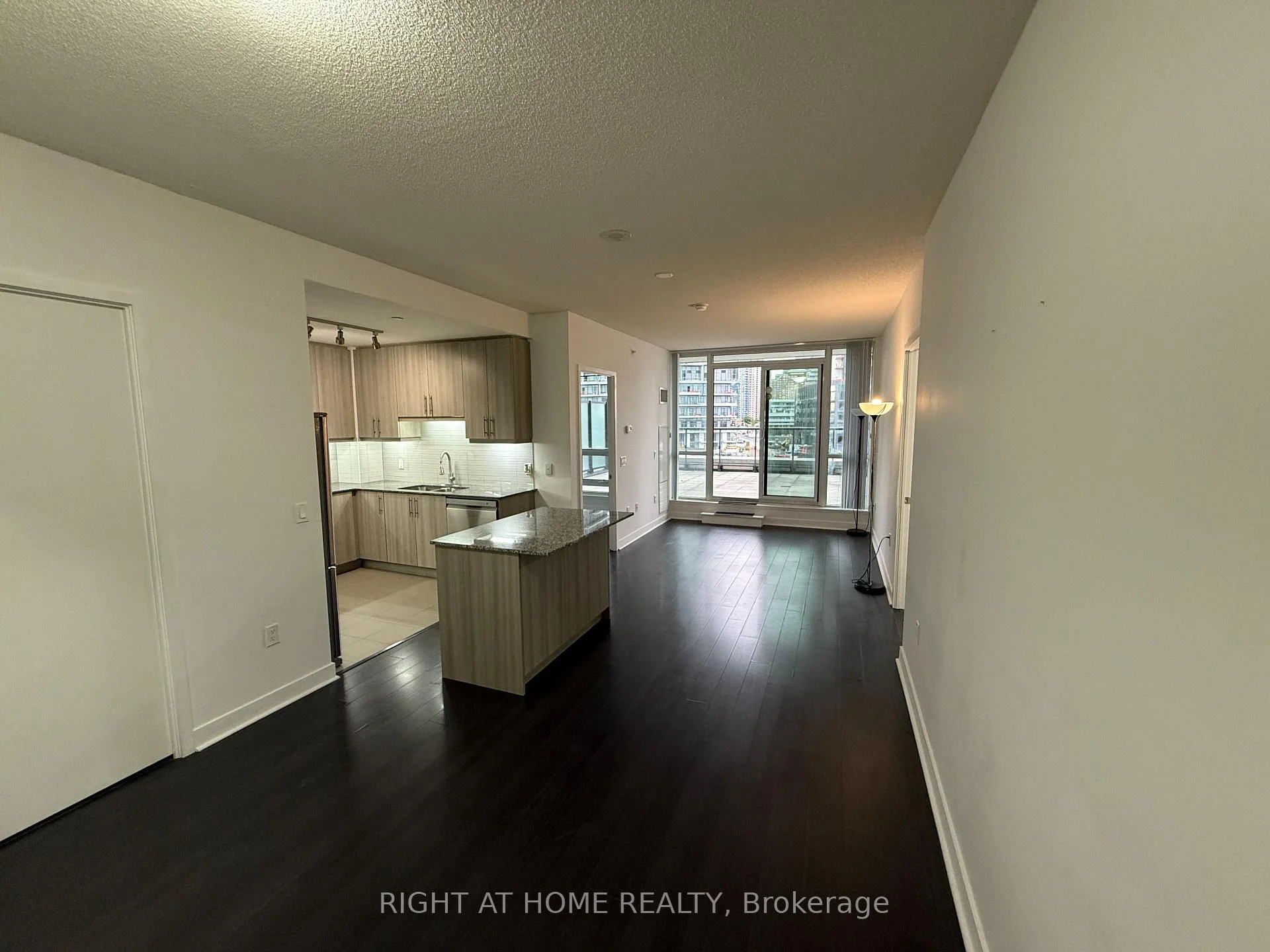 Photo 26 of 3975 Grand Park Drive, Mississauga, City Centre — HOMEH