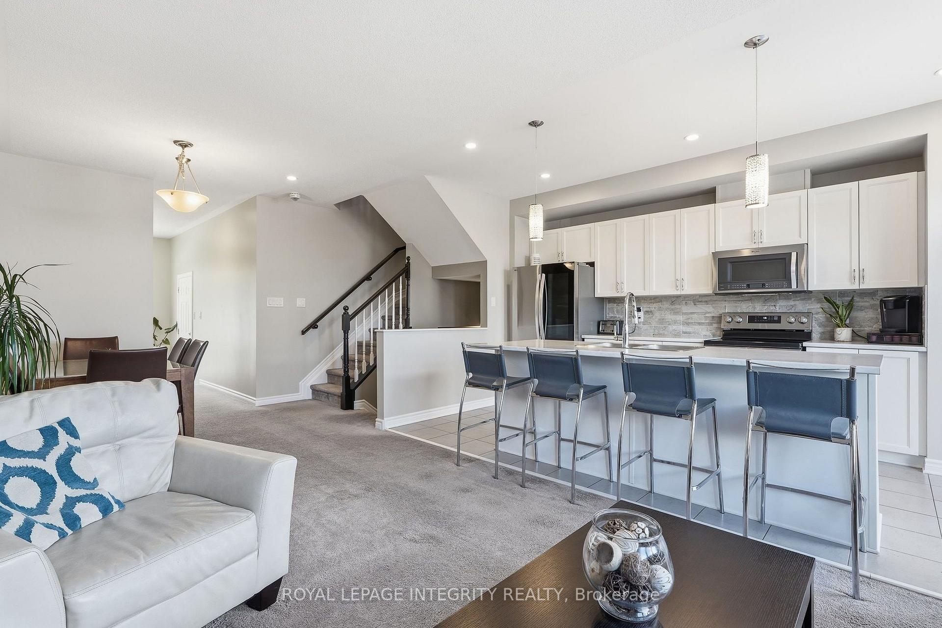 Photo 11 of 190 Yellowcress Way, Ottawa, Avalon West — HOMEH