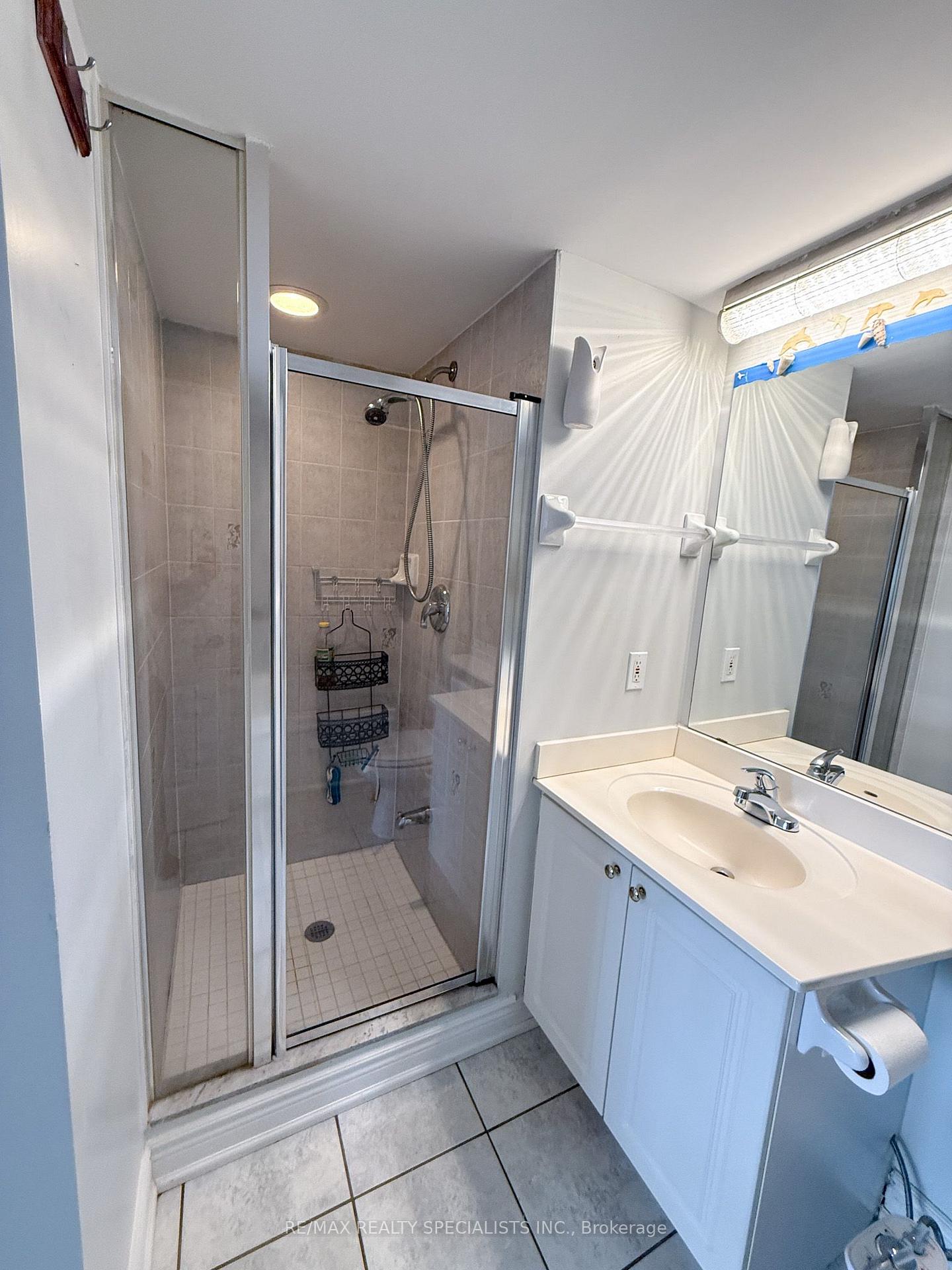 Photo 13 of Unit 403, 300 Ray Lawson Boulevard, Brampton, Fletcher's Creek South — HOMEH