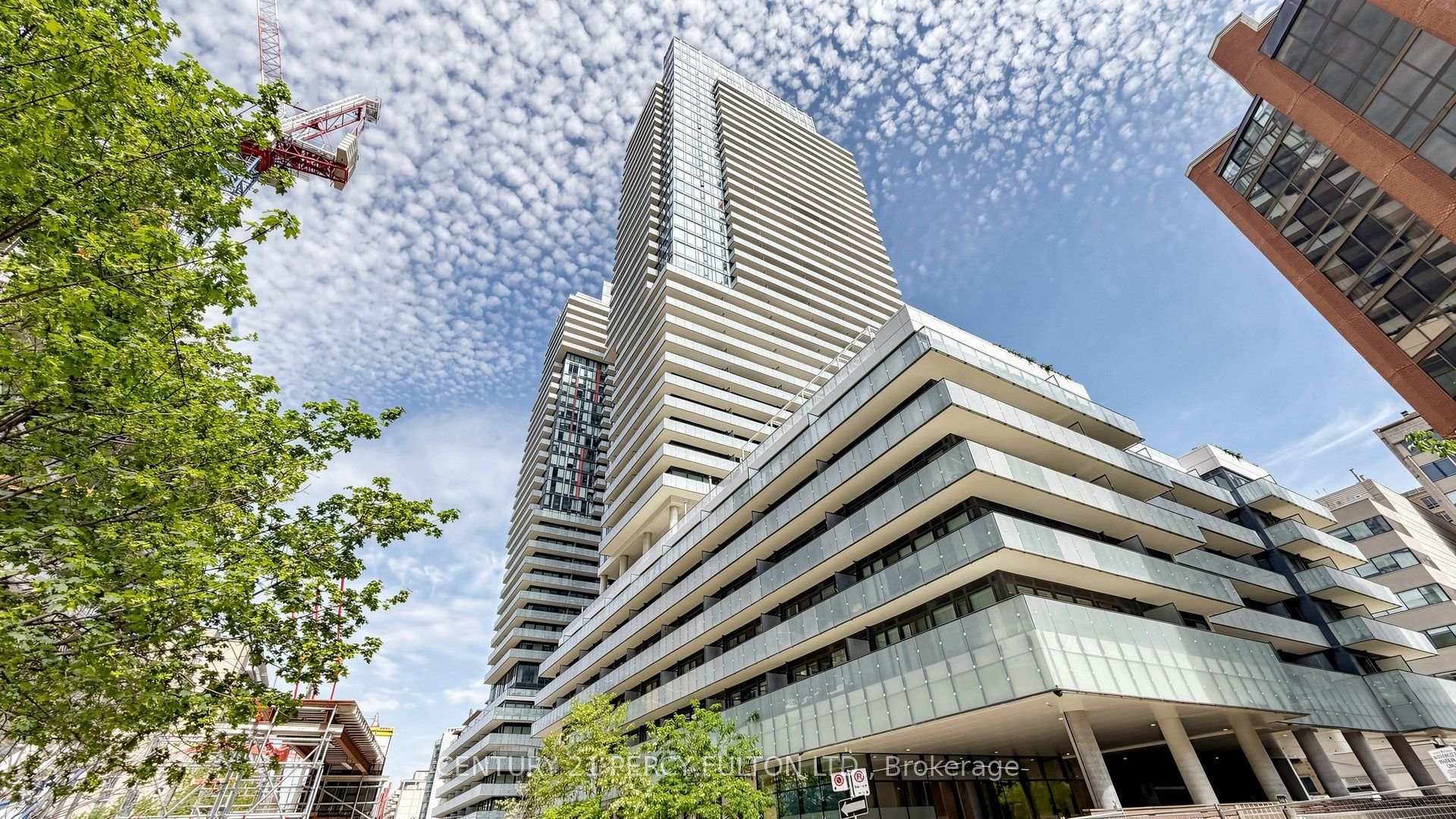 Photo 1 of Unit 4207, 161 Roehampton Avenue, Toronto, Mount Pleasant West — HOMEH