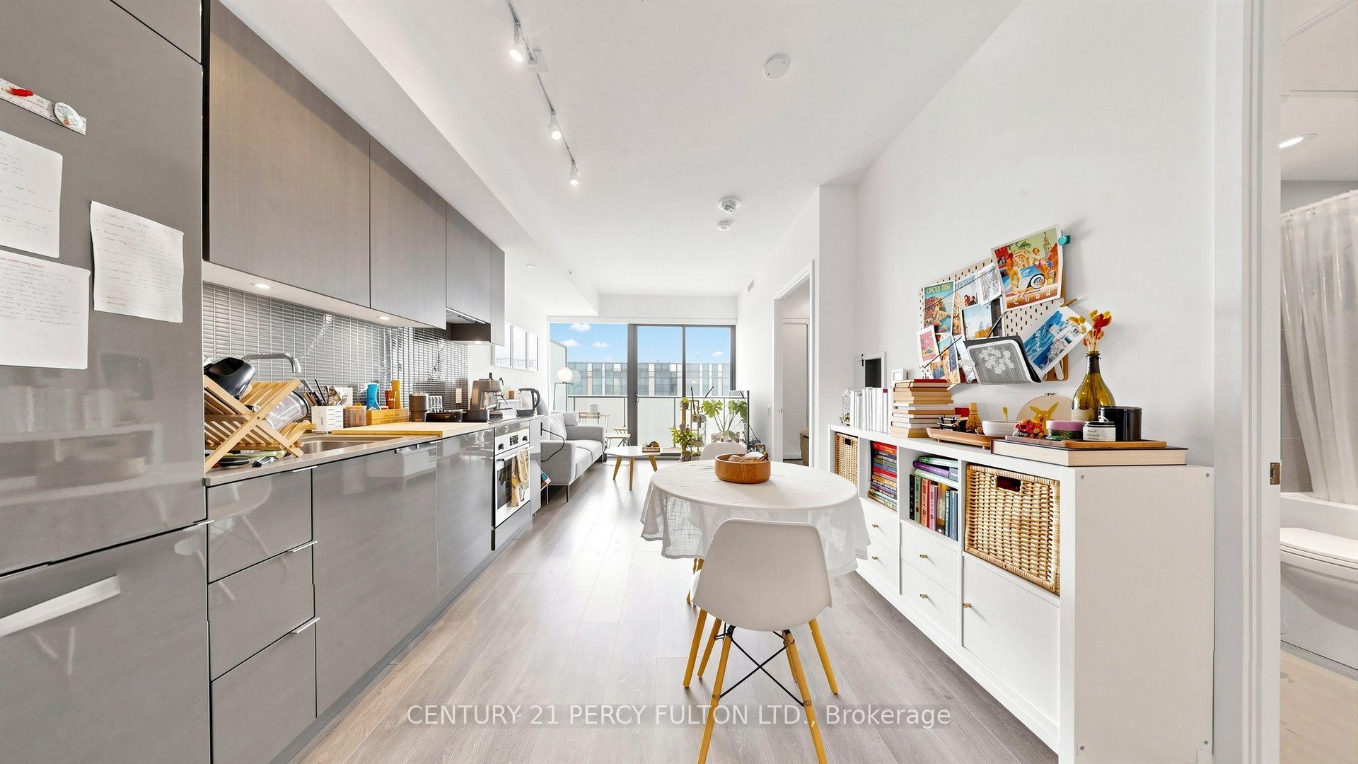 Photo 18 of Unit 4207, 161 Roehampton Avenue, Toronto, Mount Pleasant West — HOMEH