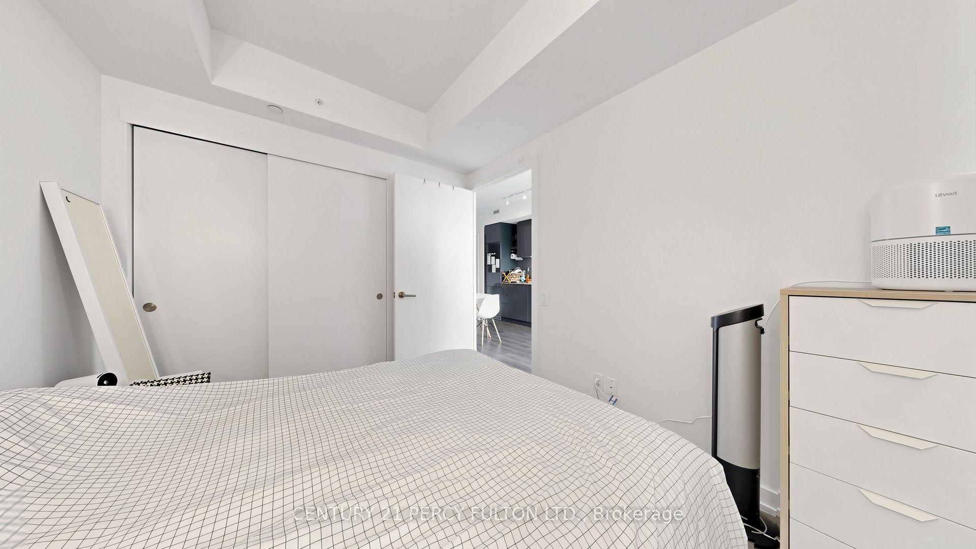 Photo 24 of Unit 4207, 161 Roehampton Avenue, Toronto, Mount Pleasant West — HOMEH