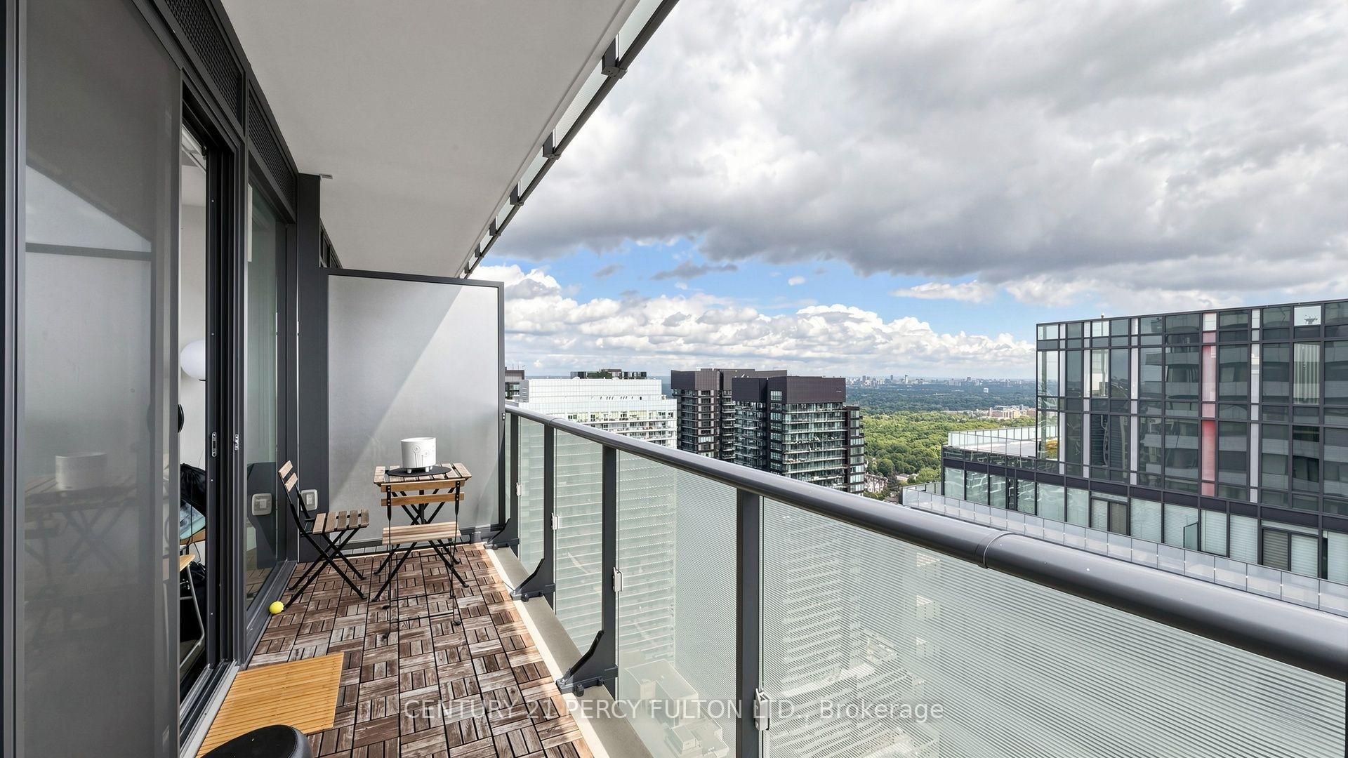 Photo 32 of Unit 4207, 161 Roehampton Avenue, Toronto, Mount Pleasant West — HOMEH
