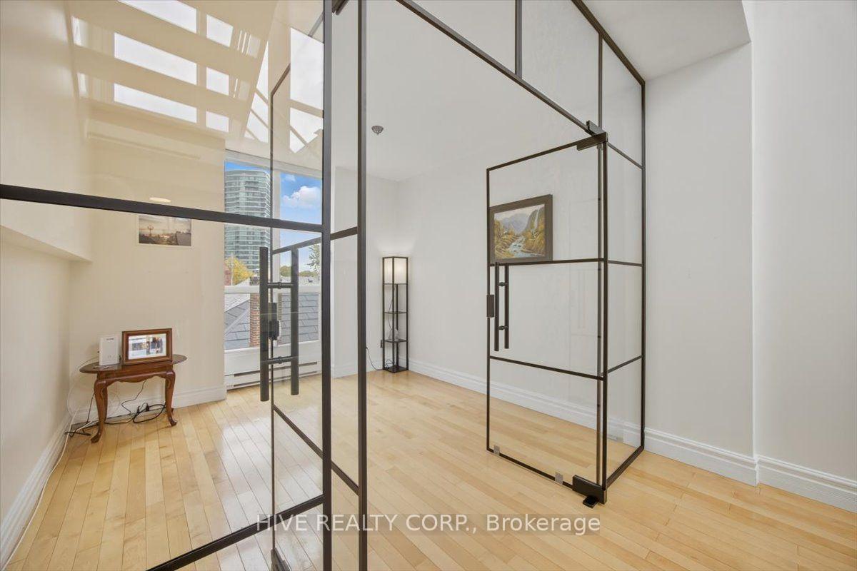 Photo 17 of Unit D, 957 Broadview Avenue, Toronto, Broadview North — HOMEH